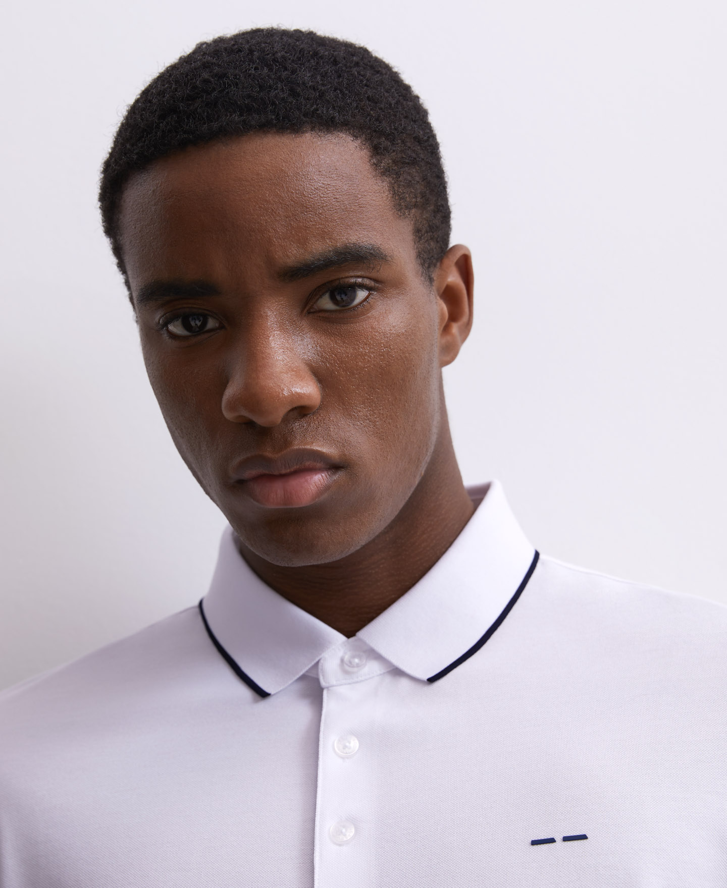 Polo cuello camisero blanco image number 2
