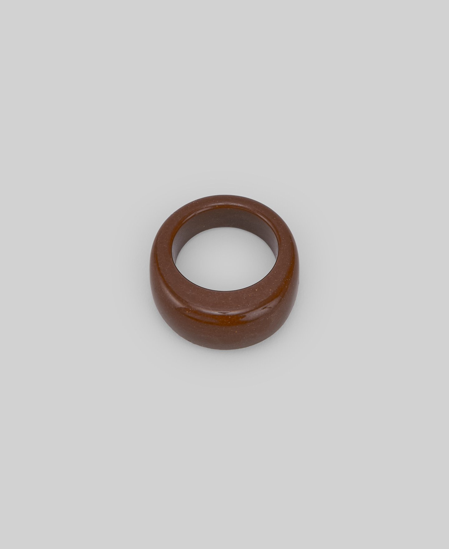 Resin ring woman image number 0