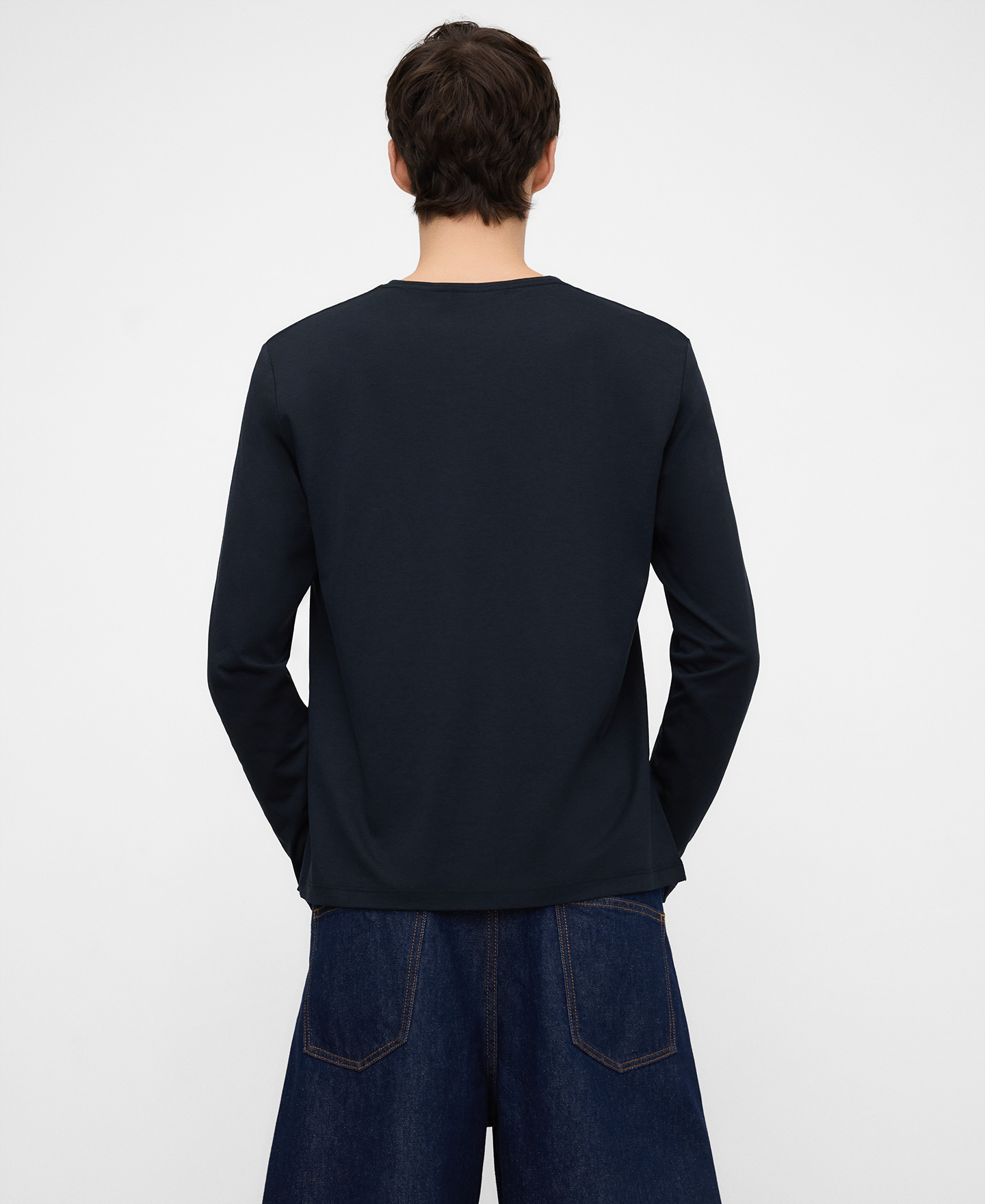 Camiseta regular fit manga larga hombre image number 2