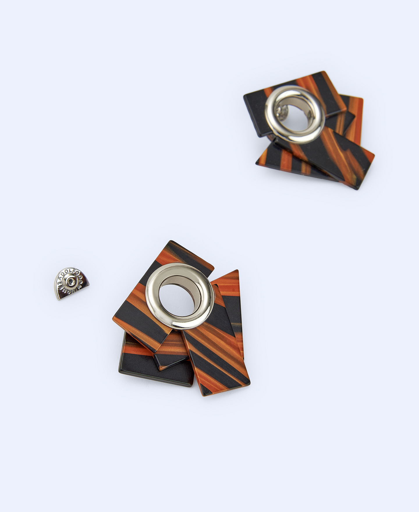 Rectangular layered earring in resin image number 2