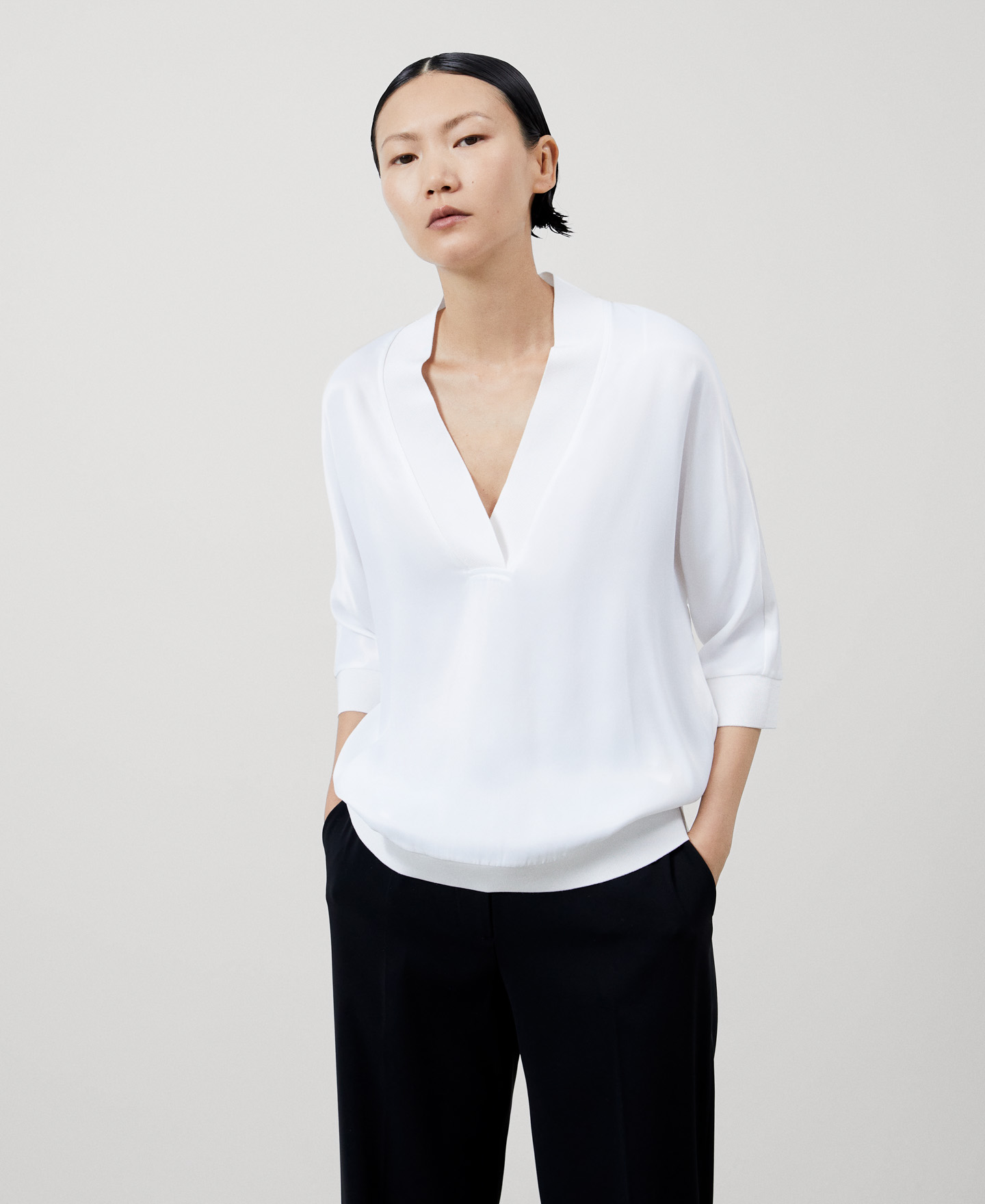 Viscose V-neckline blouse image number 0