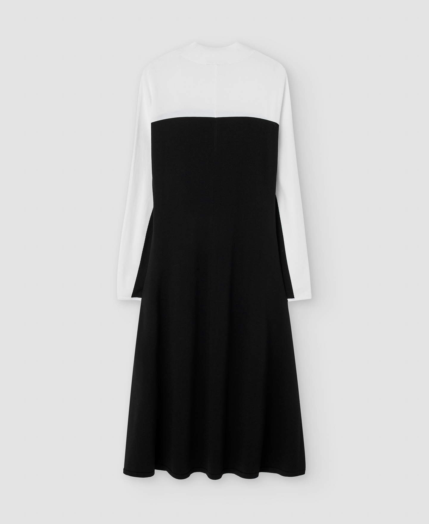 Vestido en nailon reciclado image number 7