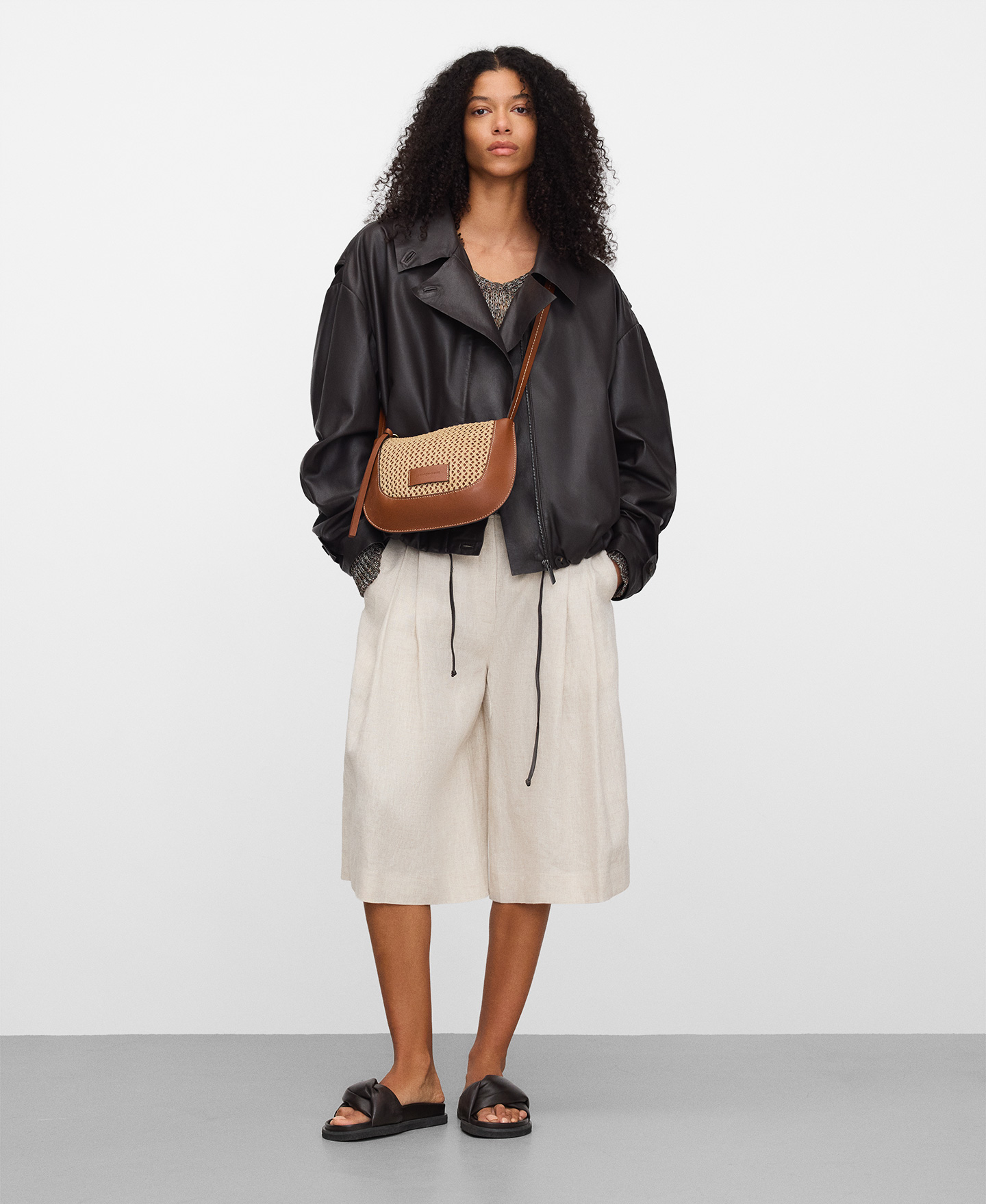 Bandolera Dorna textura rafia image number 4