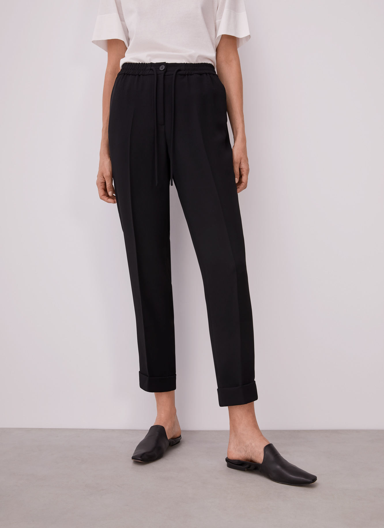 Trousers with elastic waistline image number 0