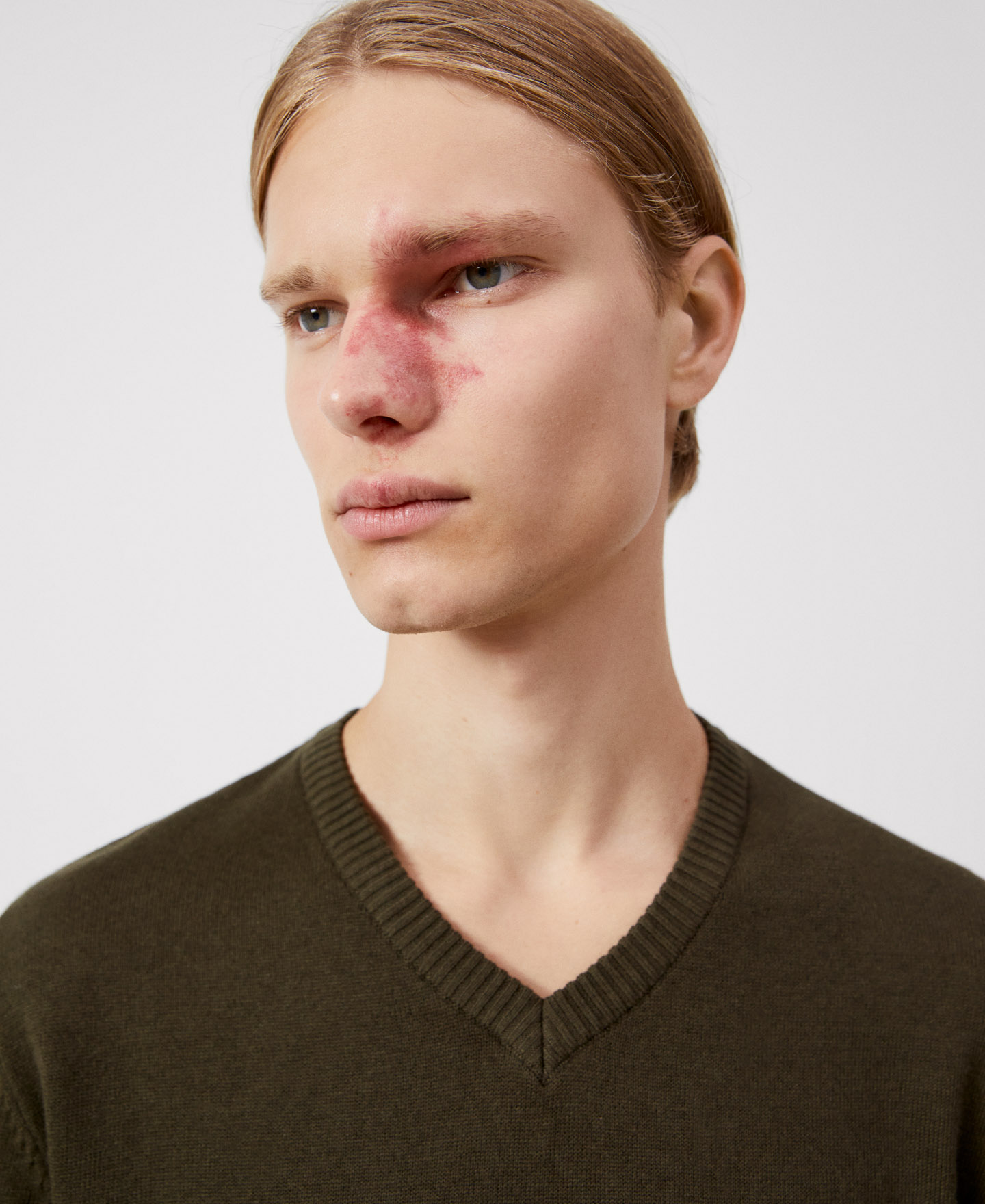 Cotton and wool V-neck sweater image number 3
