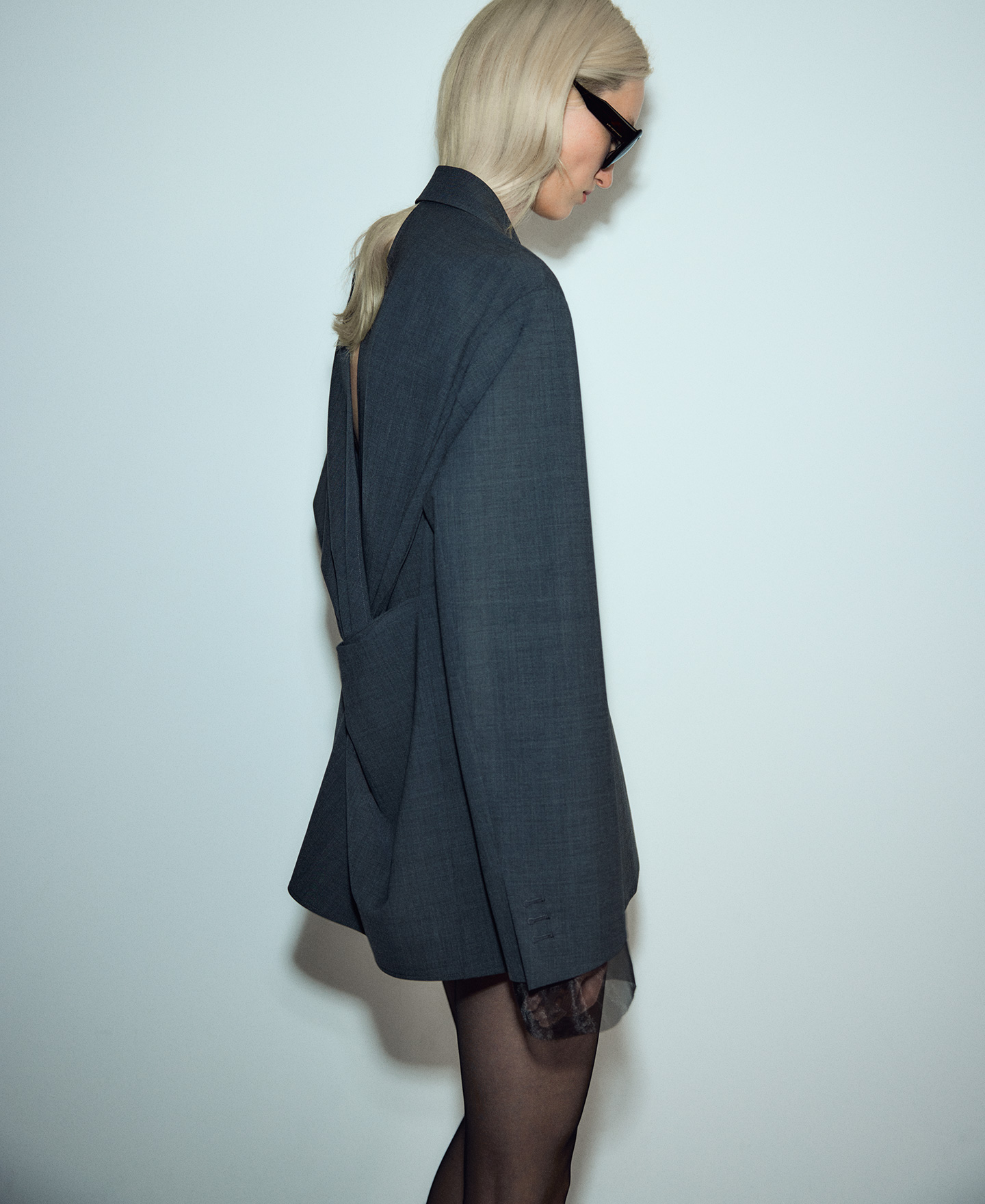 Blazer espalda cruzada mujer image number 4