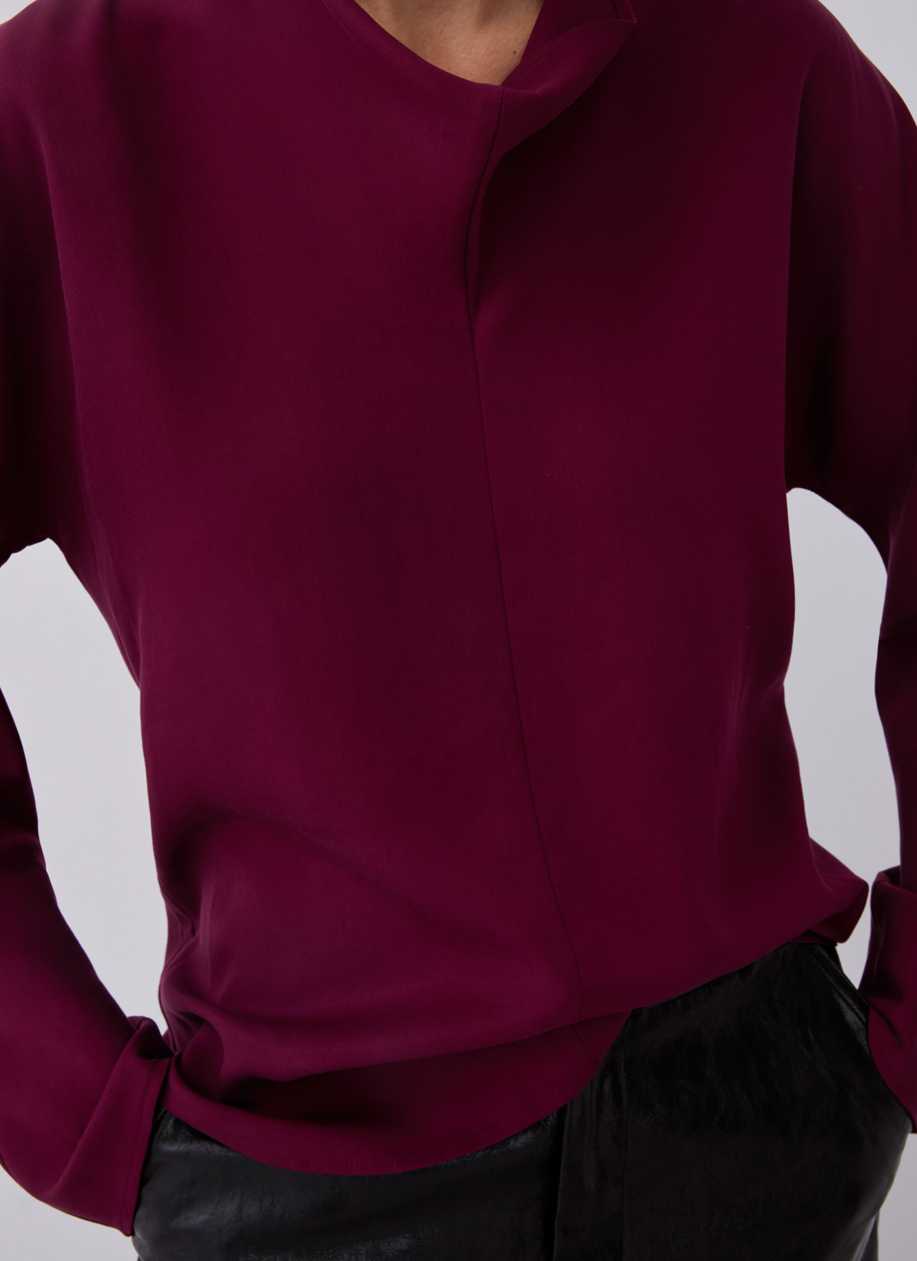 Lyocell blouse with cascade neckline image number 2
