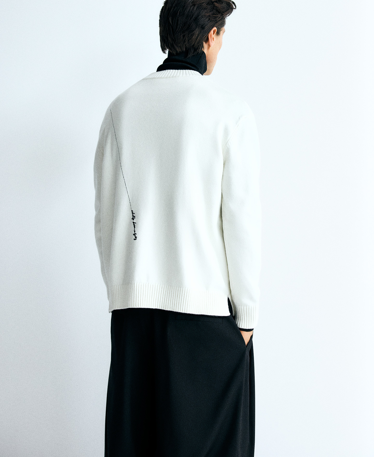 Embroidered sweater man image number 3