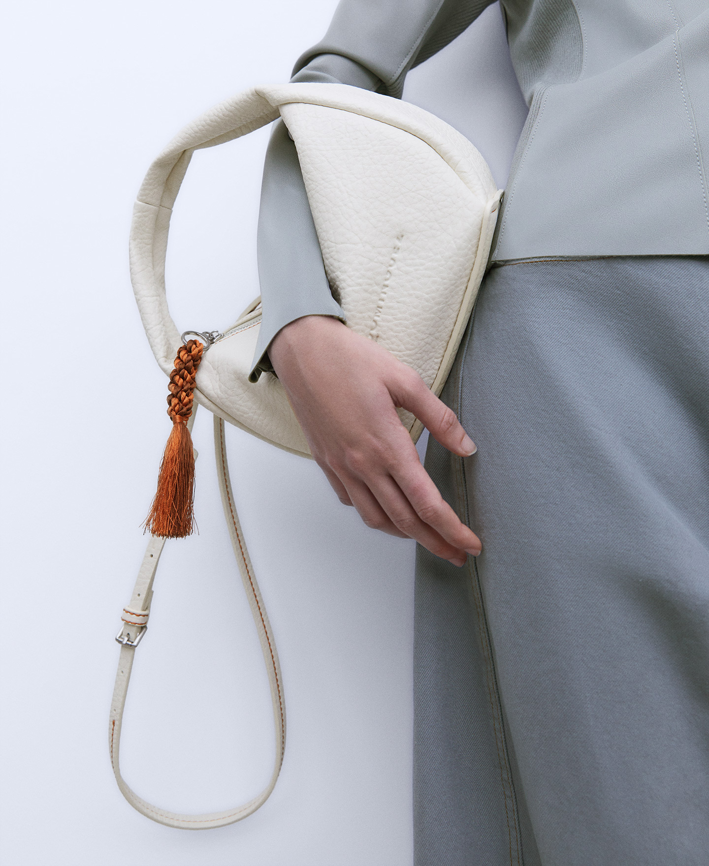 Sac à bandoulière moyen en polyester recyclé image number 5