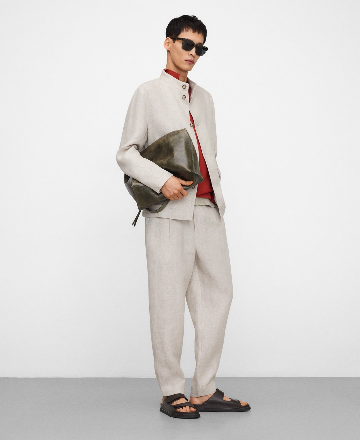 European linen semi-jogger trousers image number 1