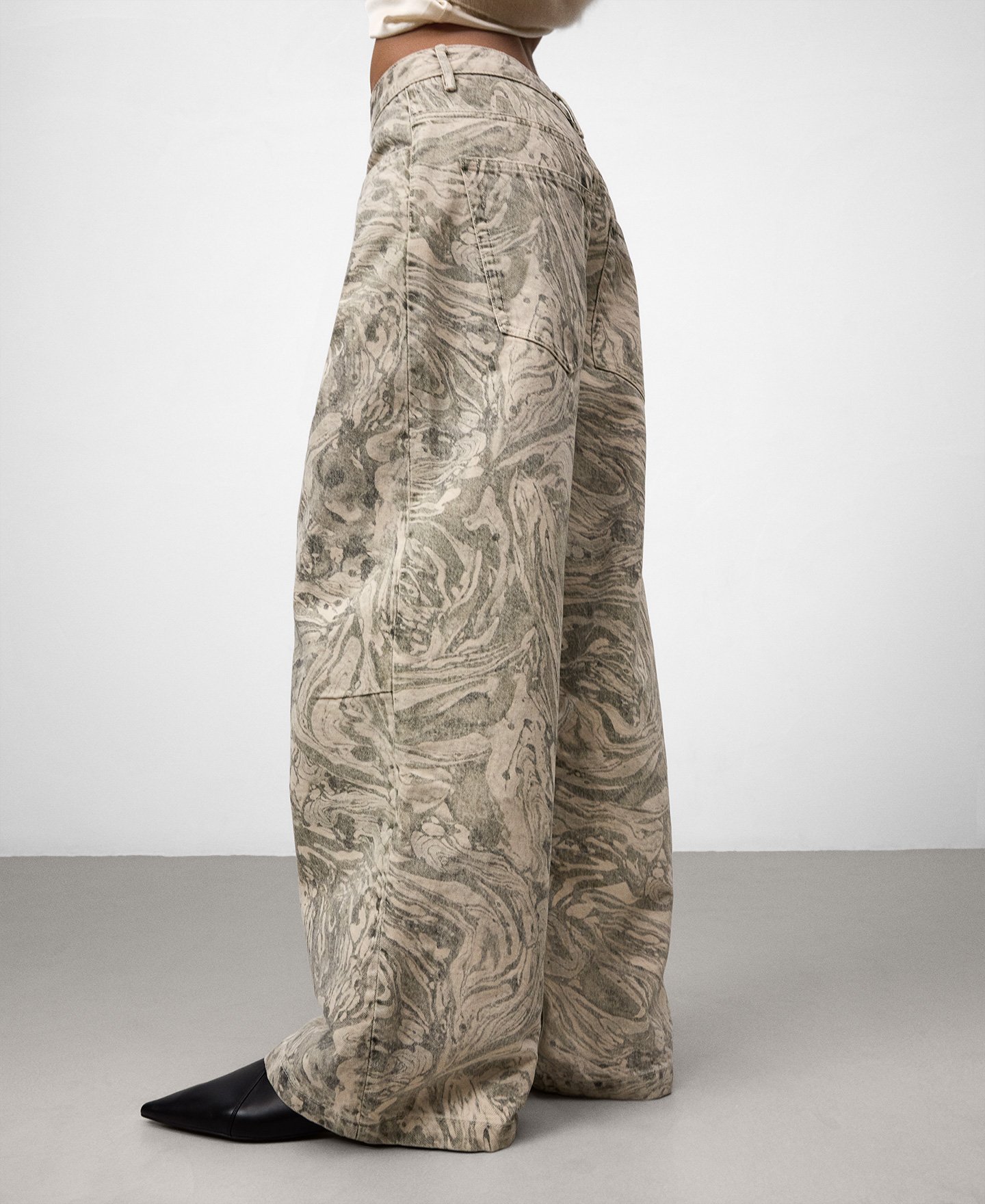 Denim printed wide leg trousers woman image number 3