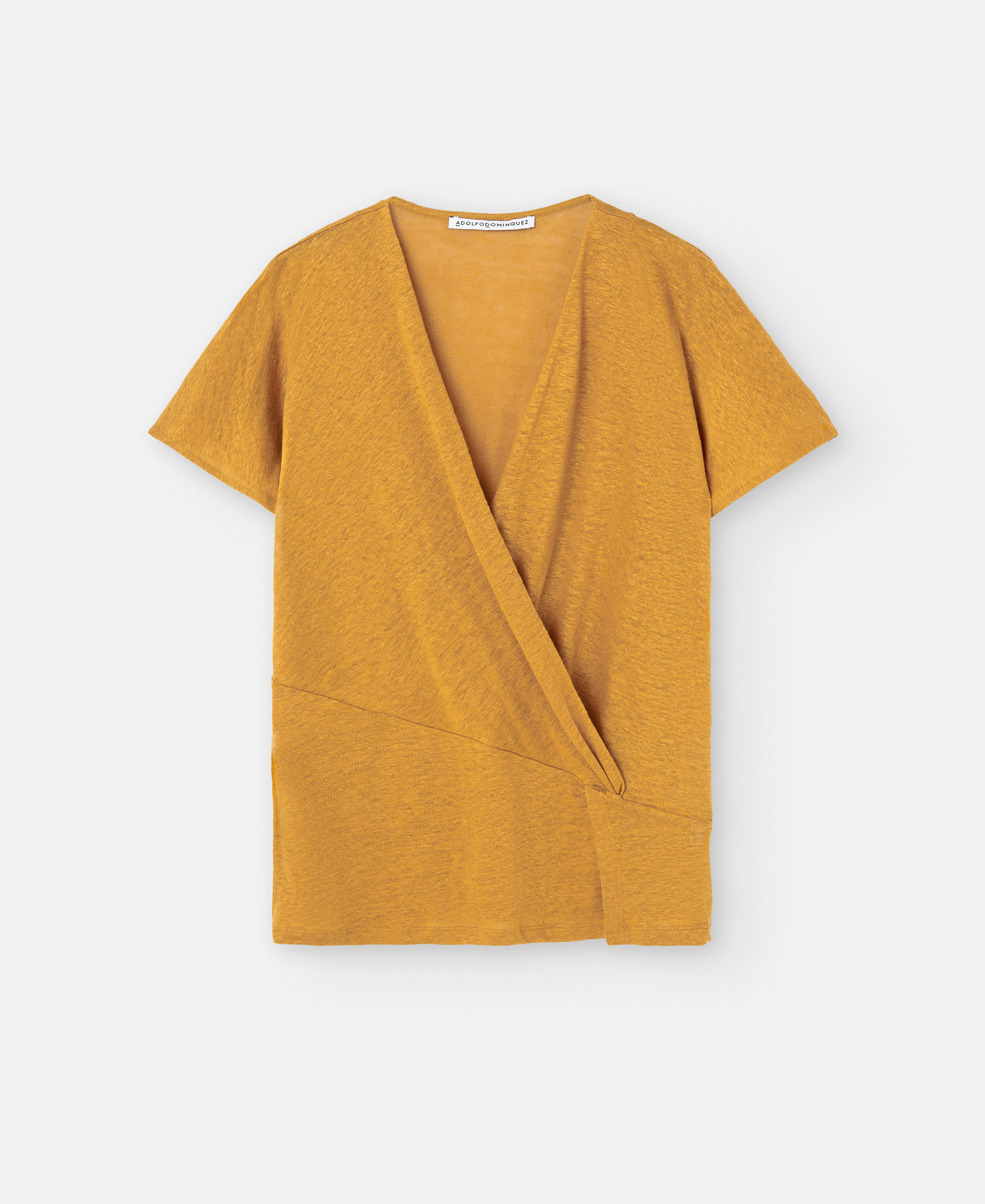 Camiseta escote pico en lino image number 0