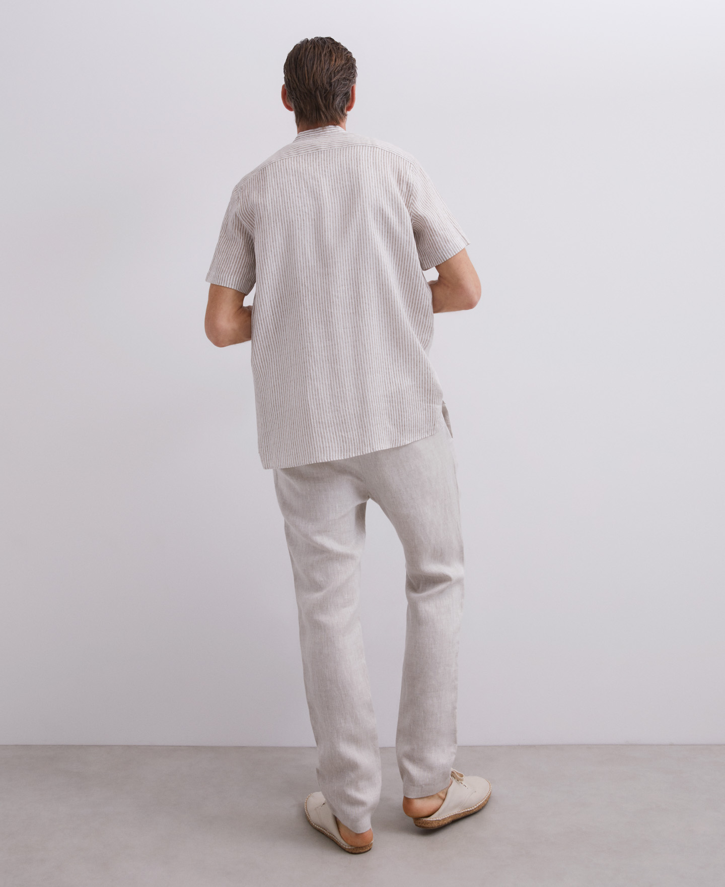 Mandarin collar striped linen shirt image number 1