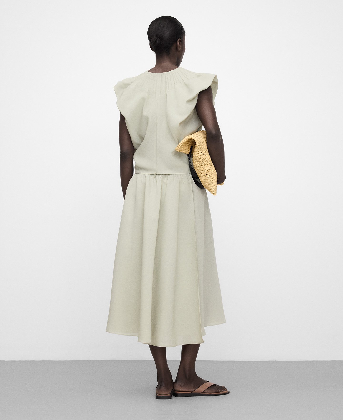 Falda midi pliegues irregulares image number 2