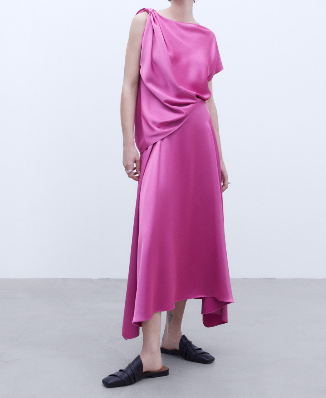 Midi skirt with godet image number 1