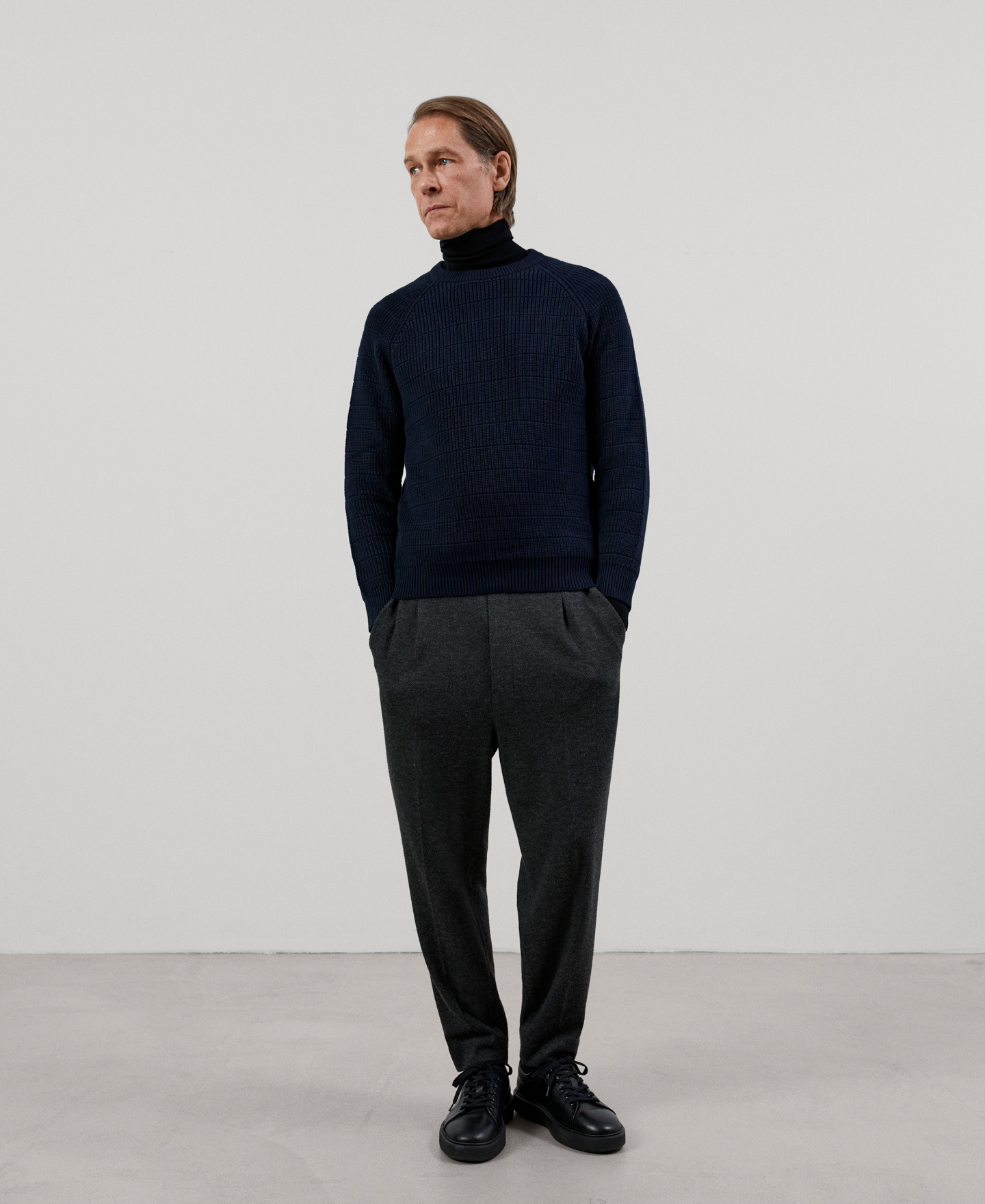 Crew neck organic cotton sweater image number 1