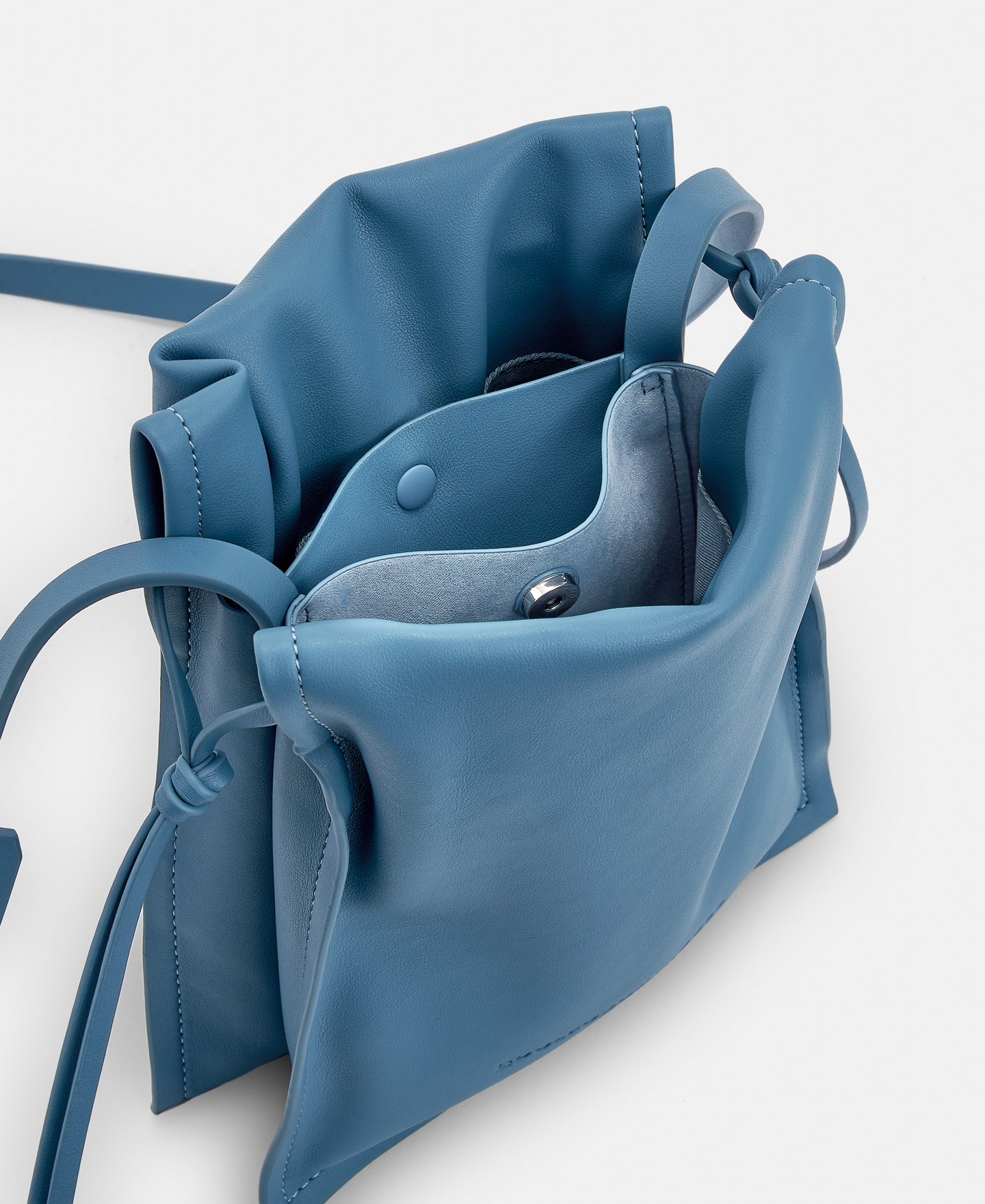 Recycled polyurethane small shoulder bag image number 2