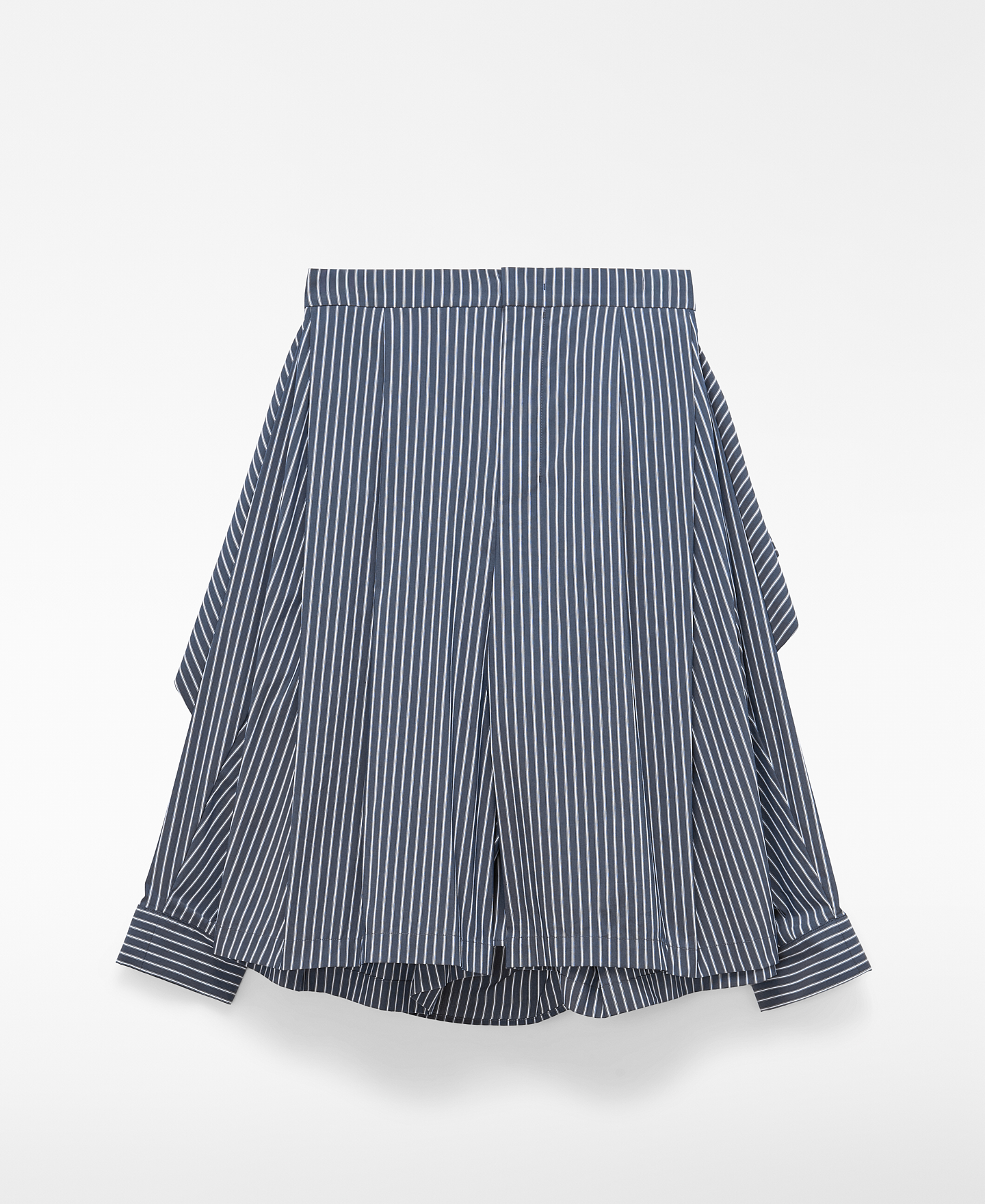 Oversize layered-shirt bermuda shorts image number 0