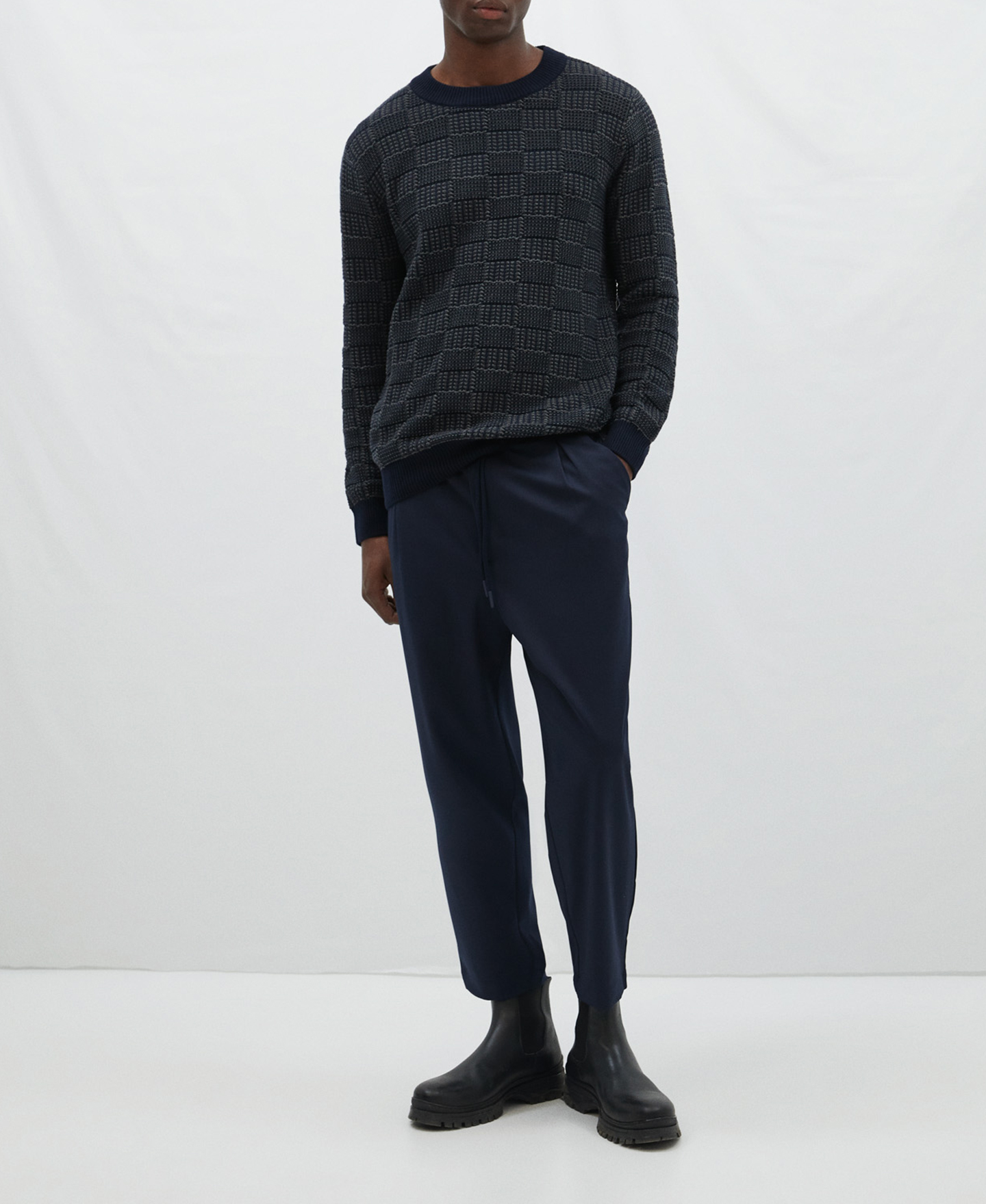 Cotton plaid structure sweater image number 1