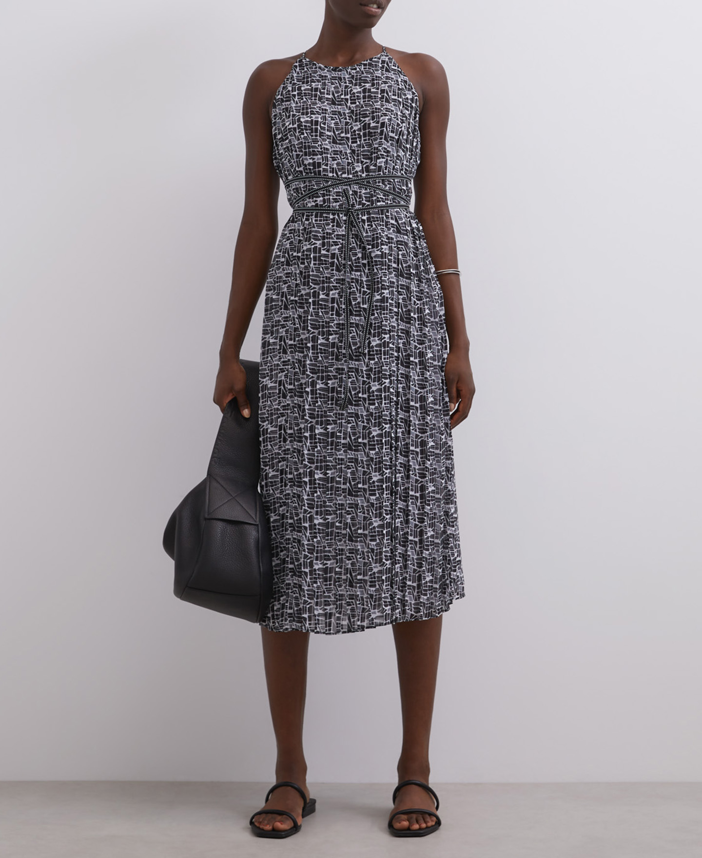 Halter neckline printed dress image number 0