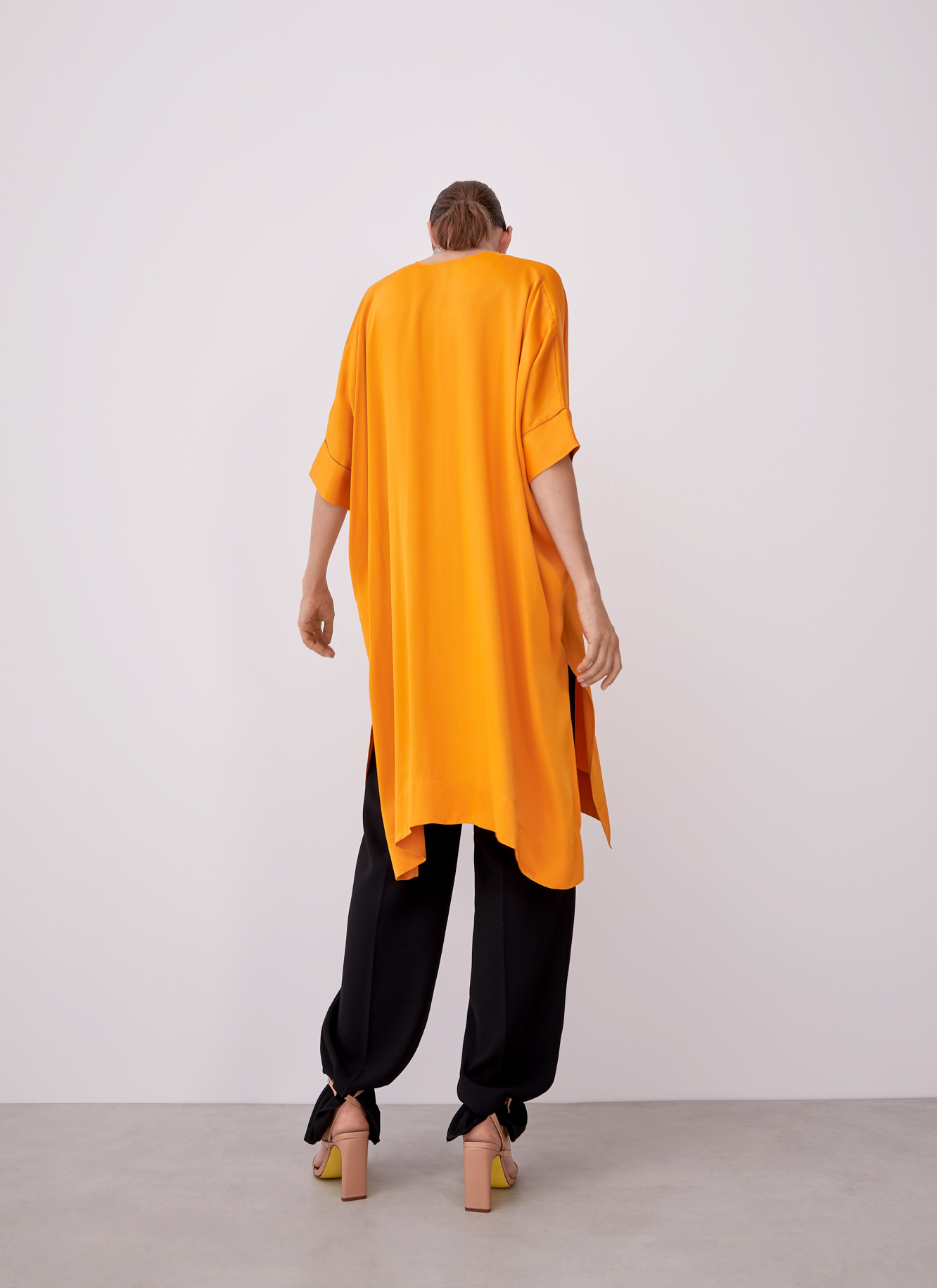 Camisa oversize en viscosa image number 4