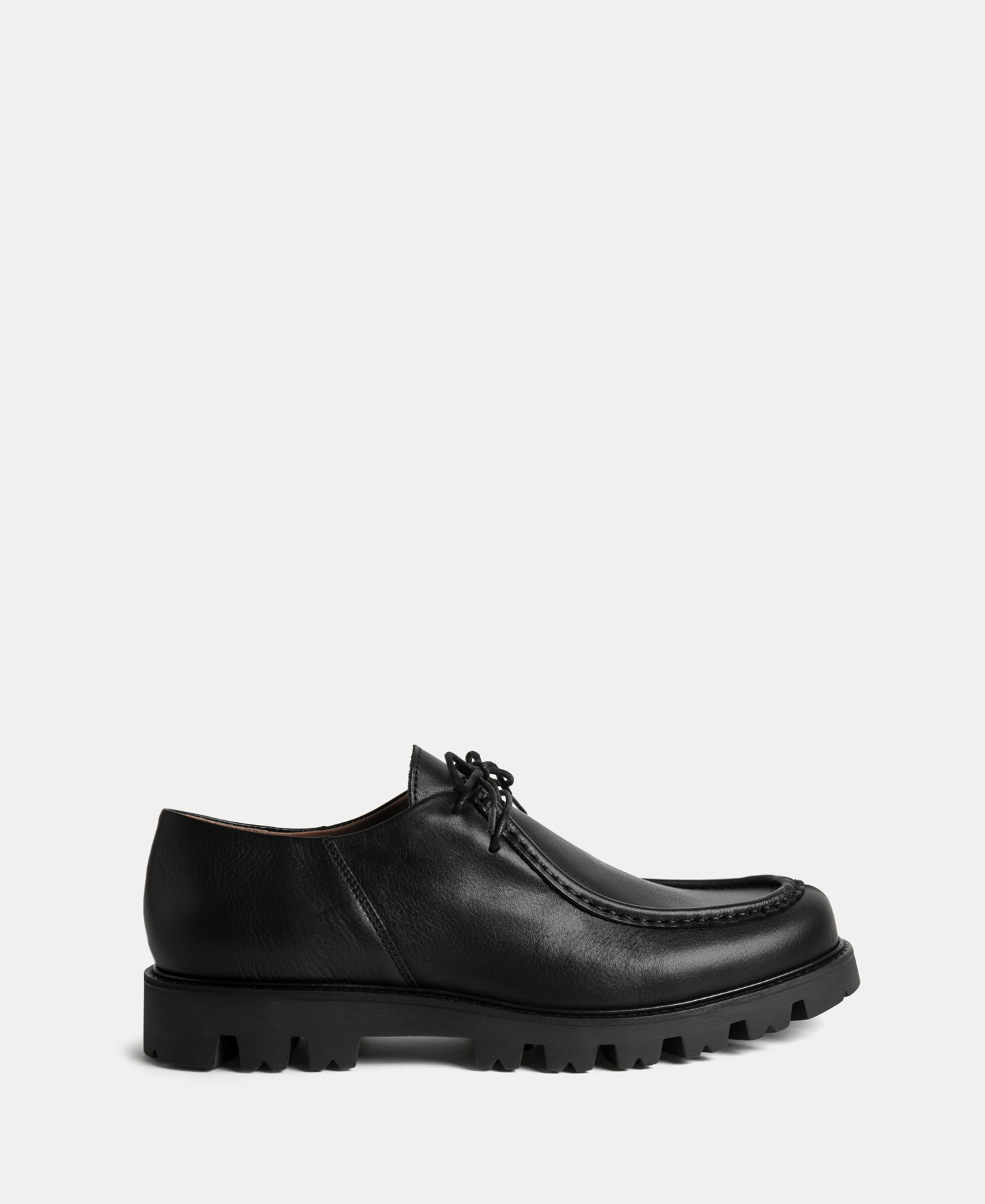 Leather moccasin with track sole image number 0