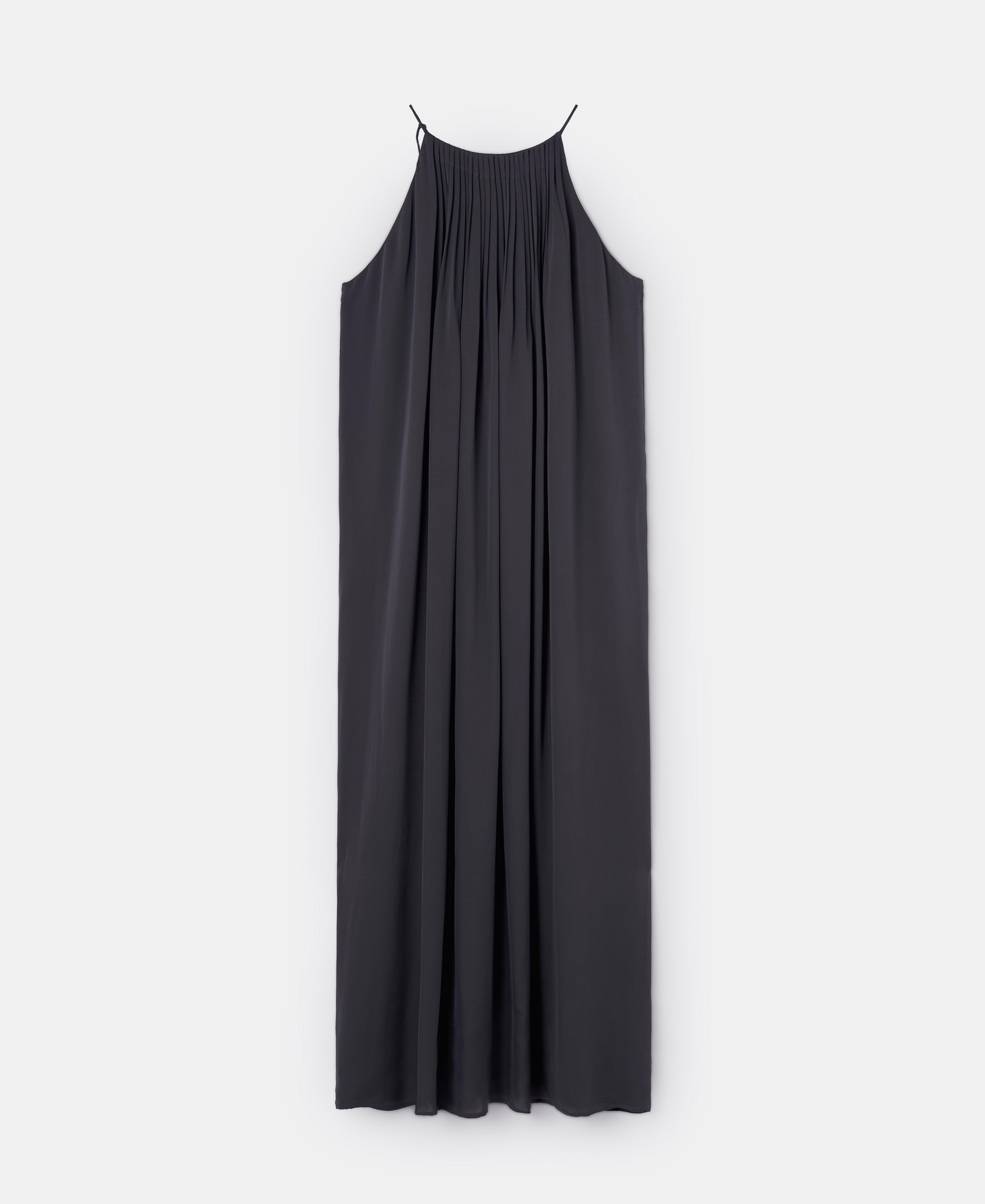 Long pleated dress with halter neckline image number 5