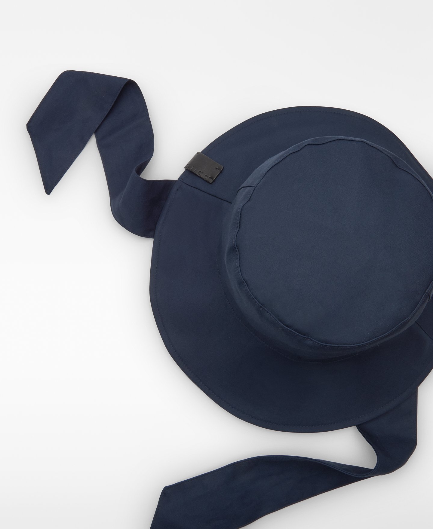 Sombrero bucket impermeable tiras mujer image number 2