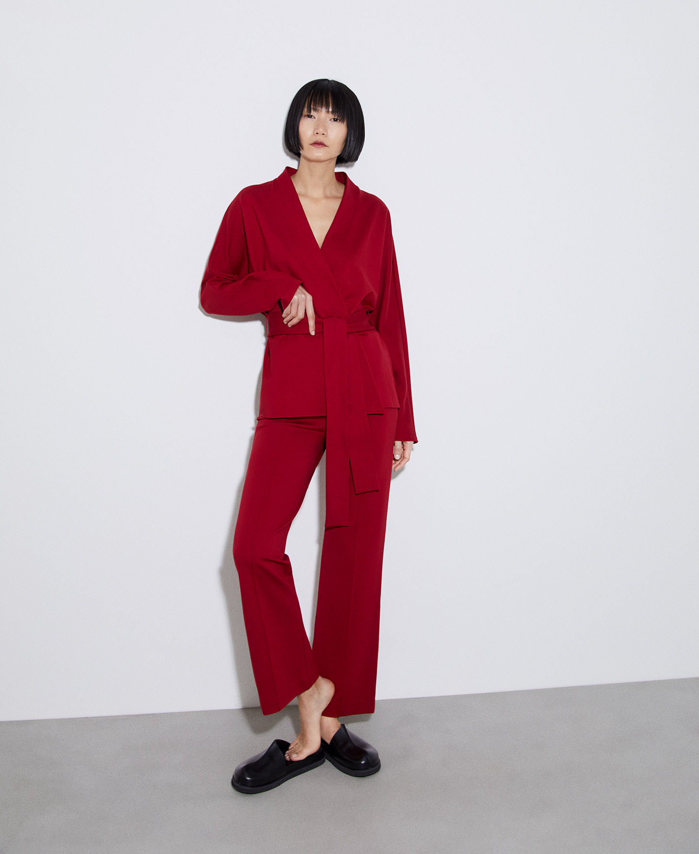 Responsible Ecovero viscose trousers image number 1