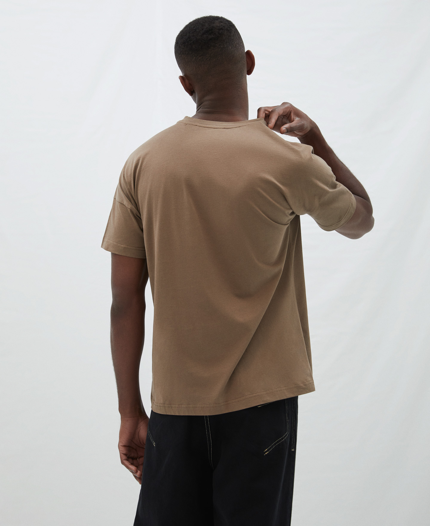 Organic cotton pocket t-shirt image number 2
