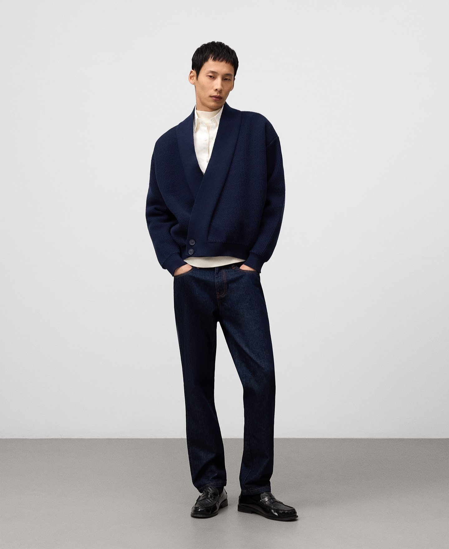 Chaqueta oversize cruzada hombre image number 1