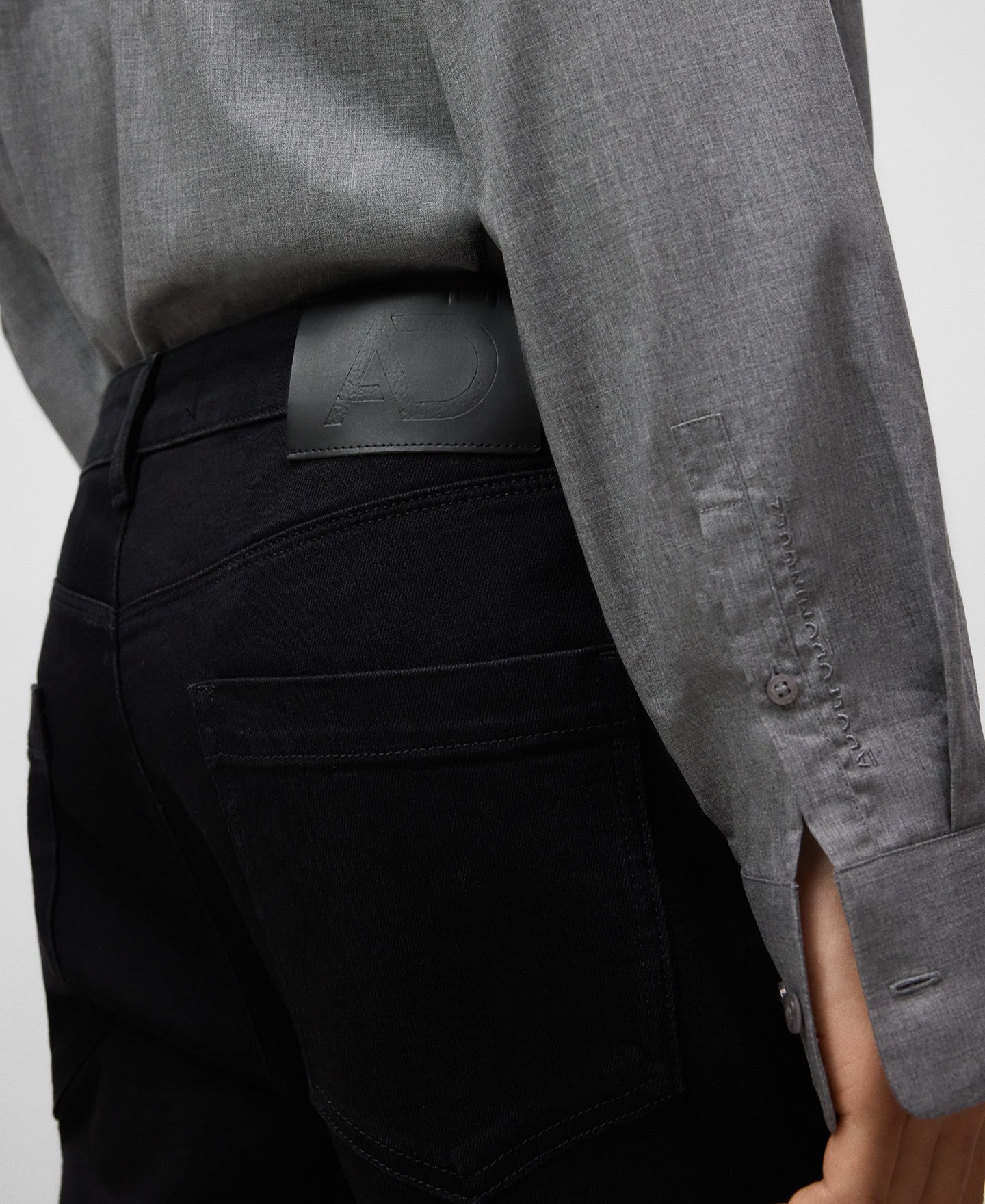 Black denim trousers man image number 3