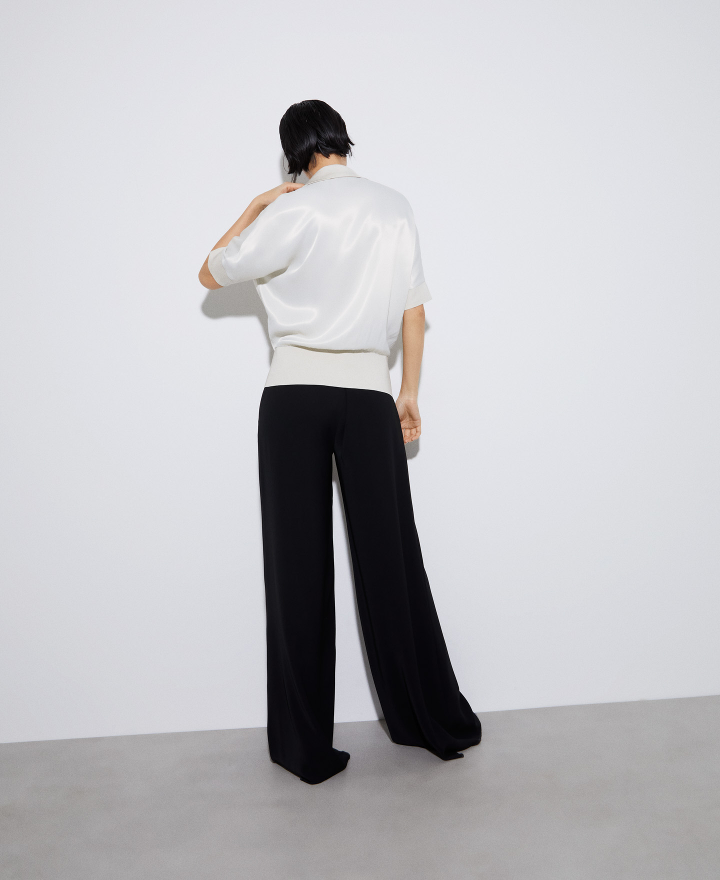 Viscose polo collar blouse image number 2