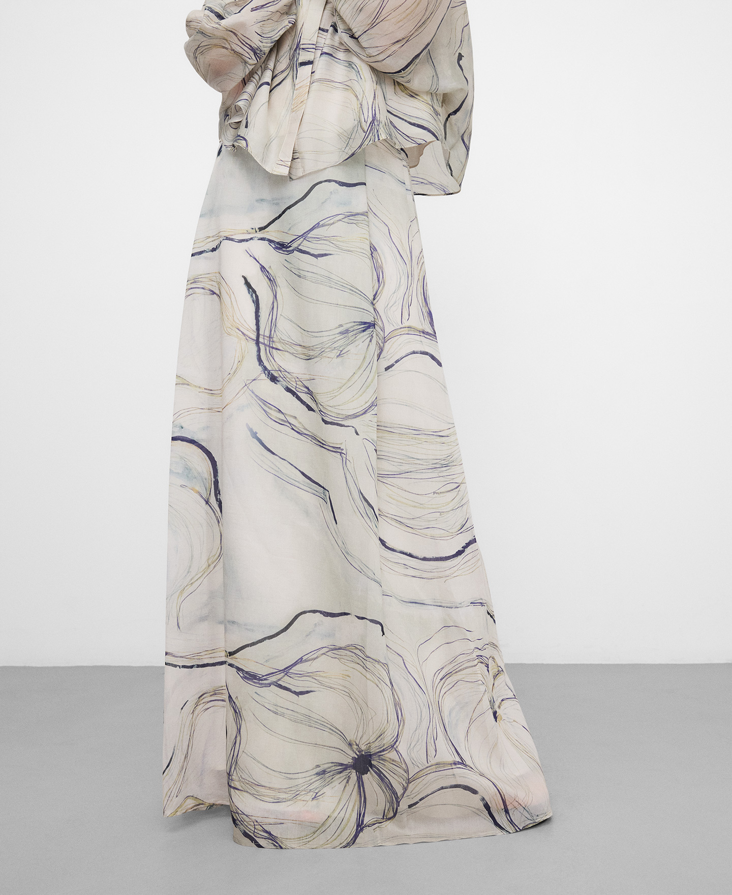 Maxi printed skirt image number 0