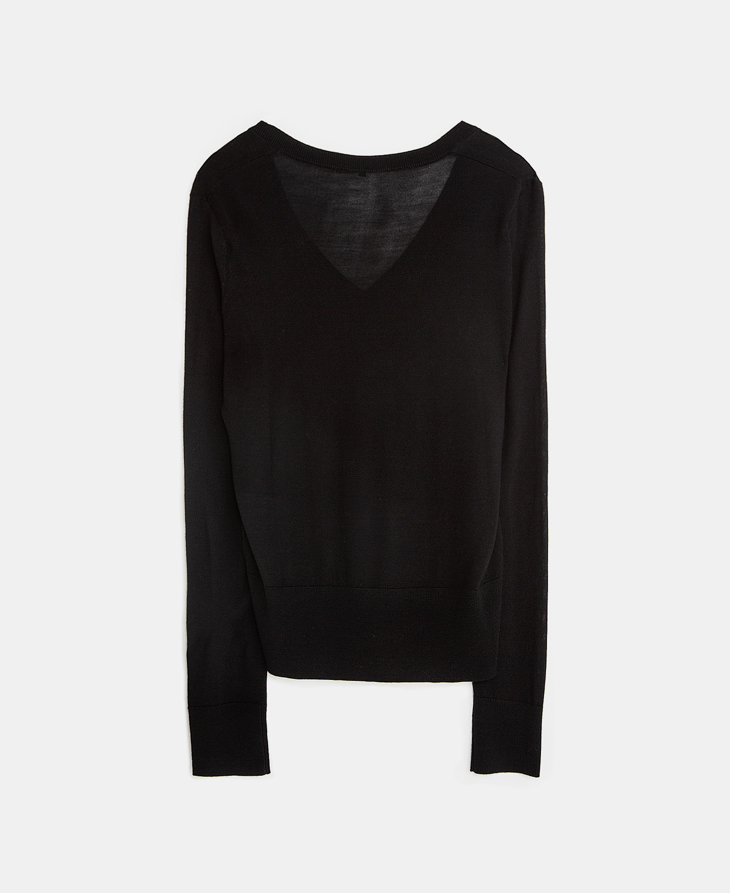 Jersey escote pico en lana merino image number 5