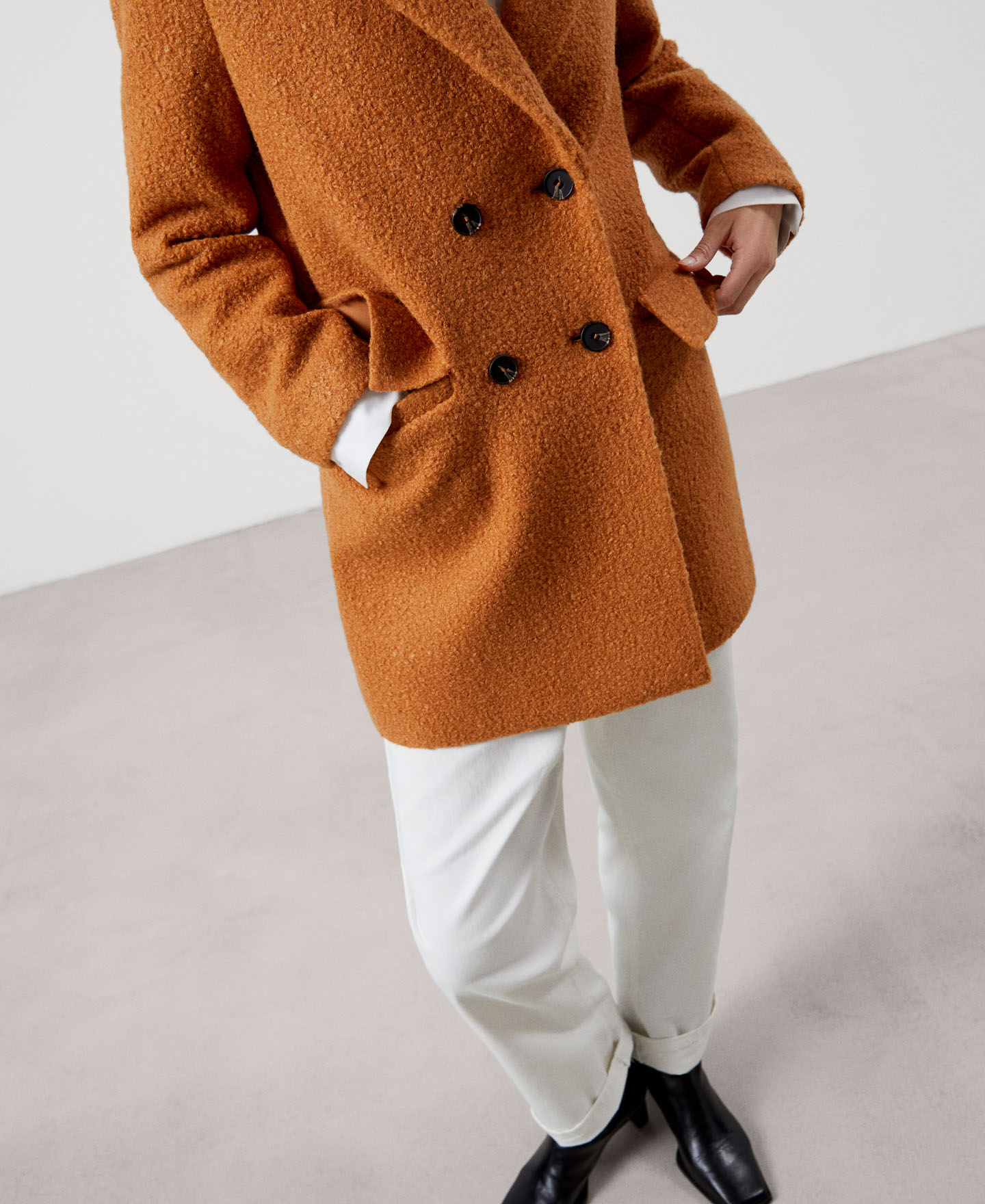 Lapel taylor coat image number 4