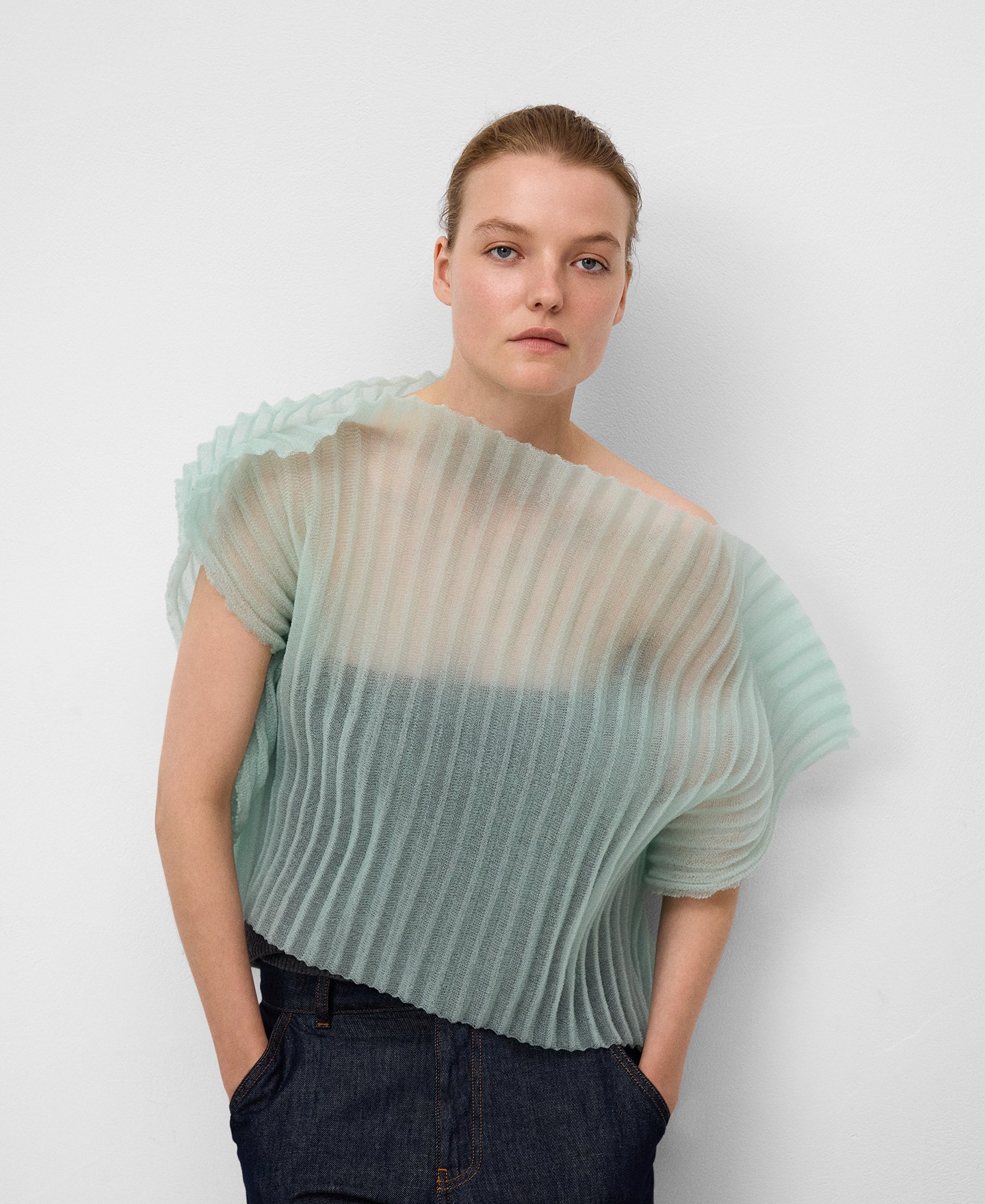 Transparentes Faltentop Damen image number 0