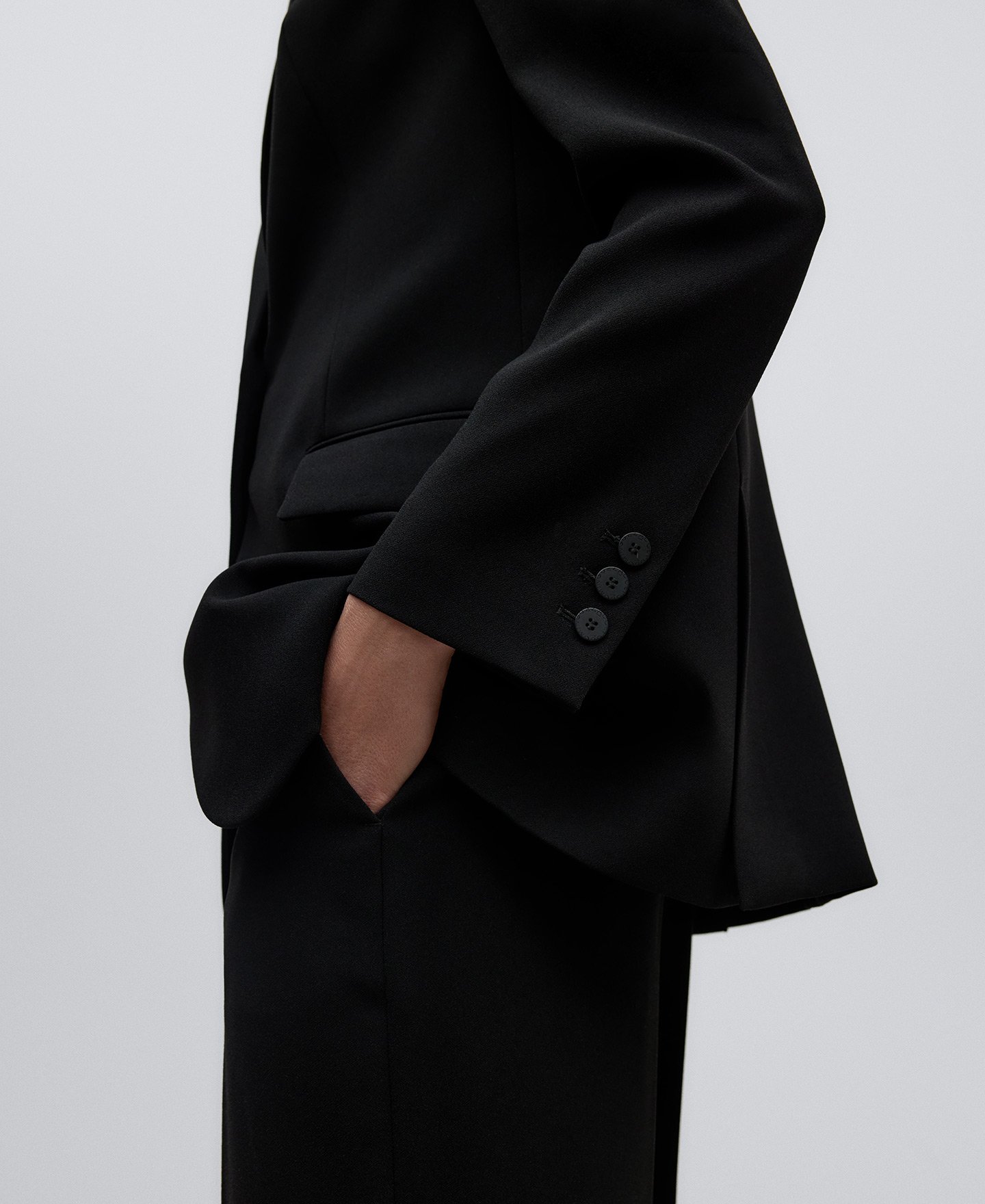 One button tailored blazer for women image number 3