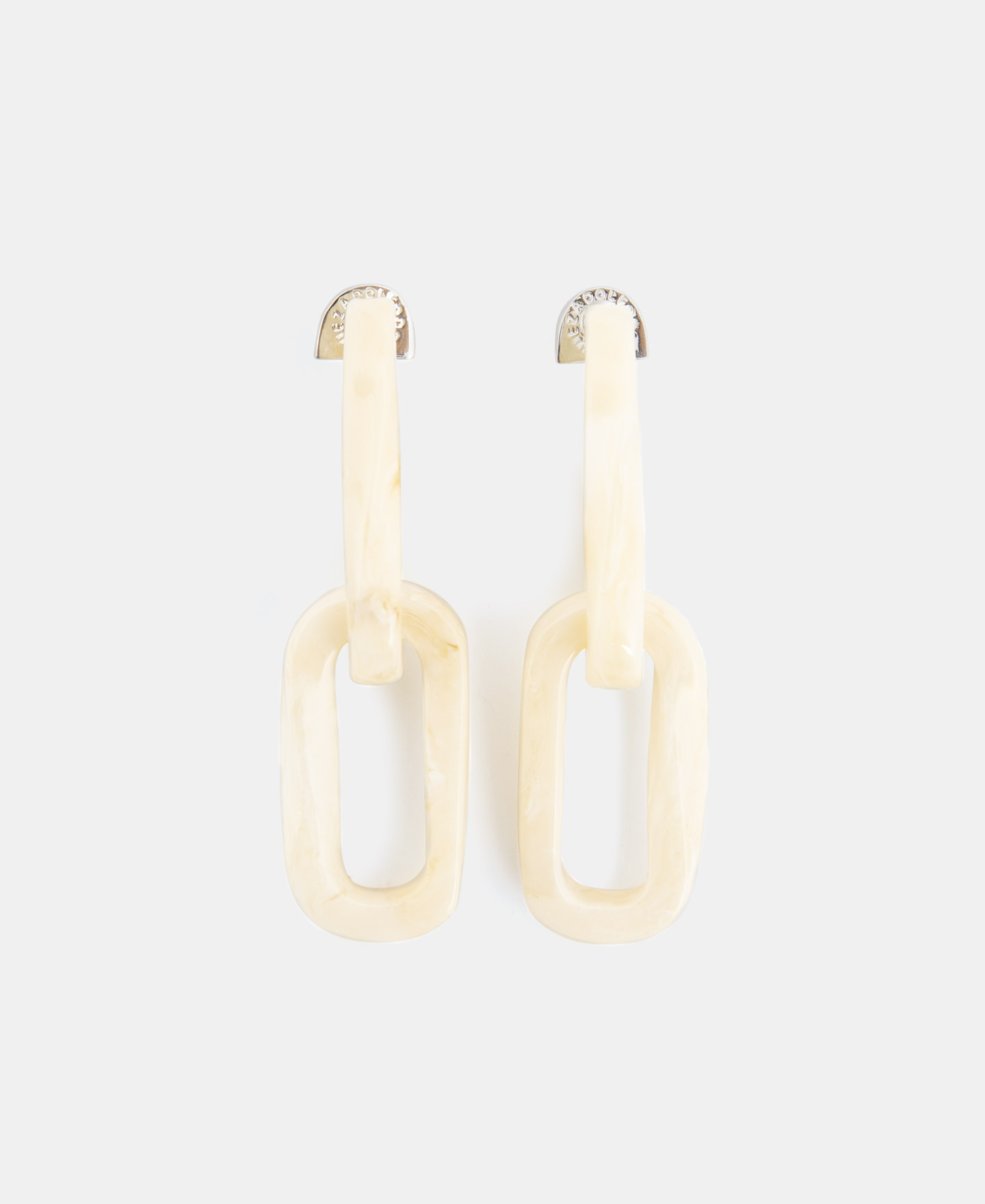 Author's resin chain link earrings image number 0