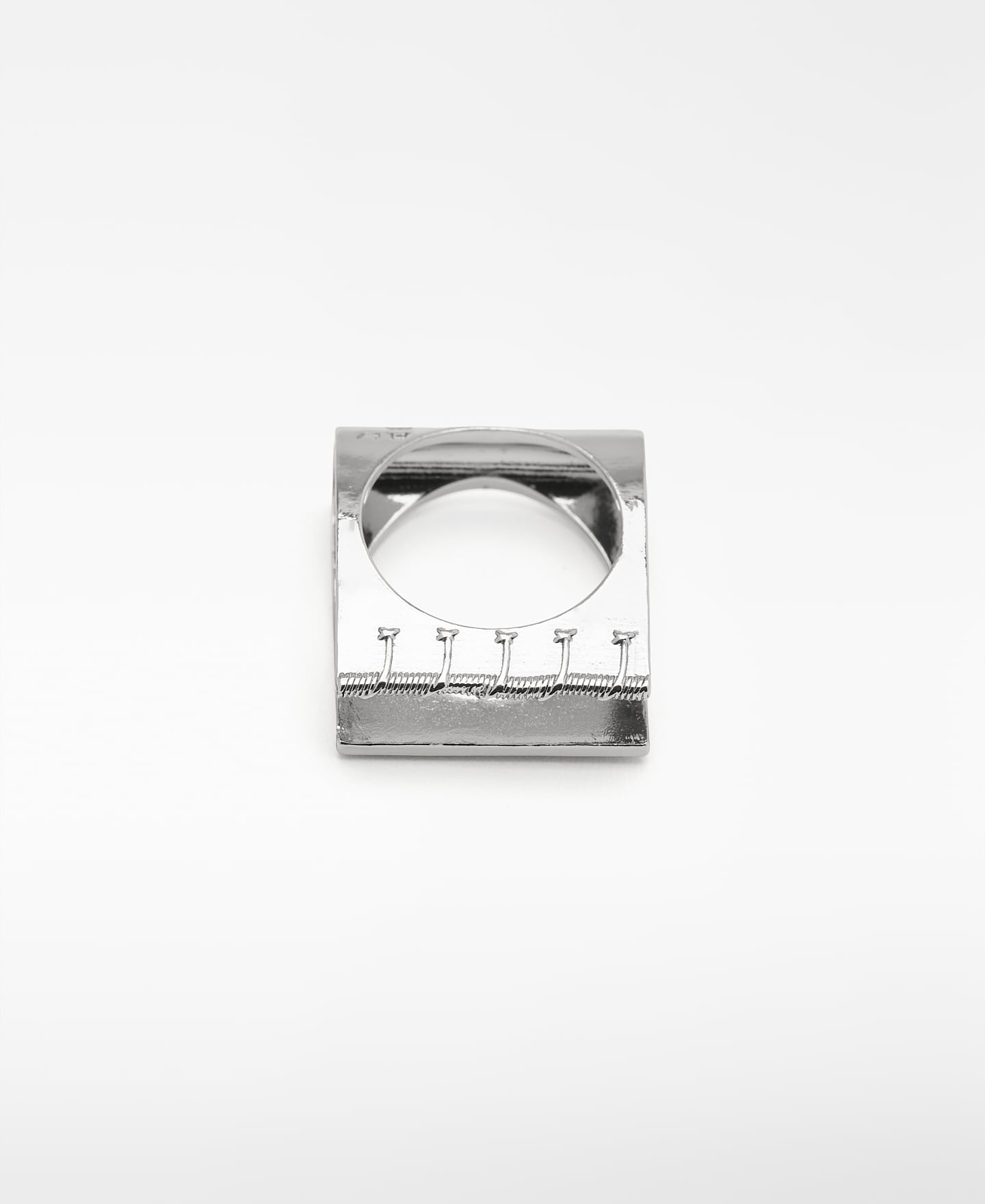 Square ring with tape measure design image number 0