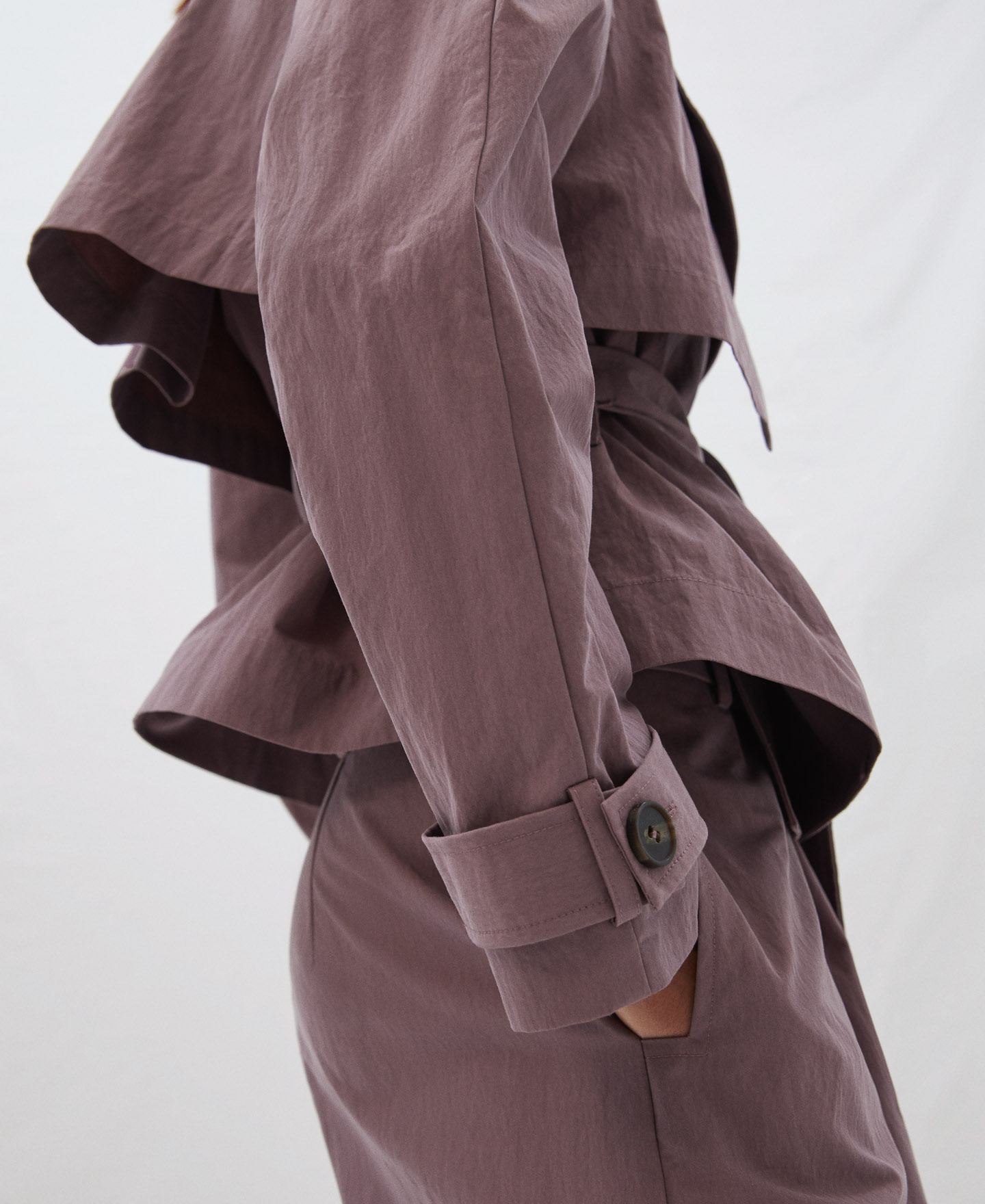 Chaqueta trench con cinturón image number 2