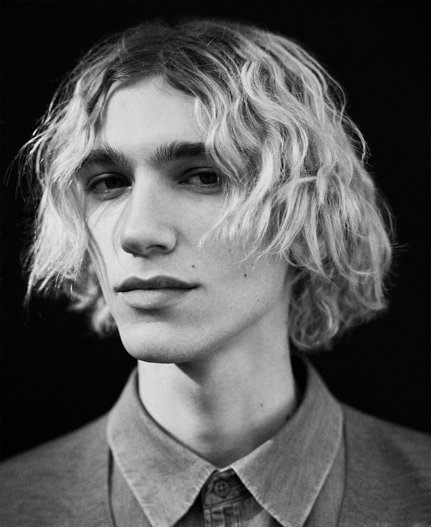 Merino wool cardigan man image number 1