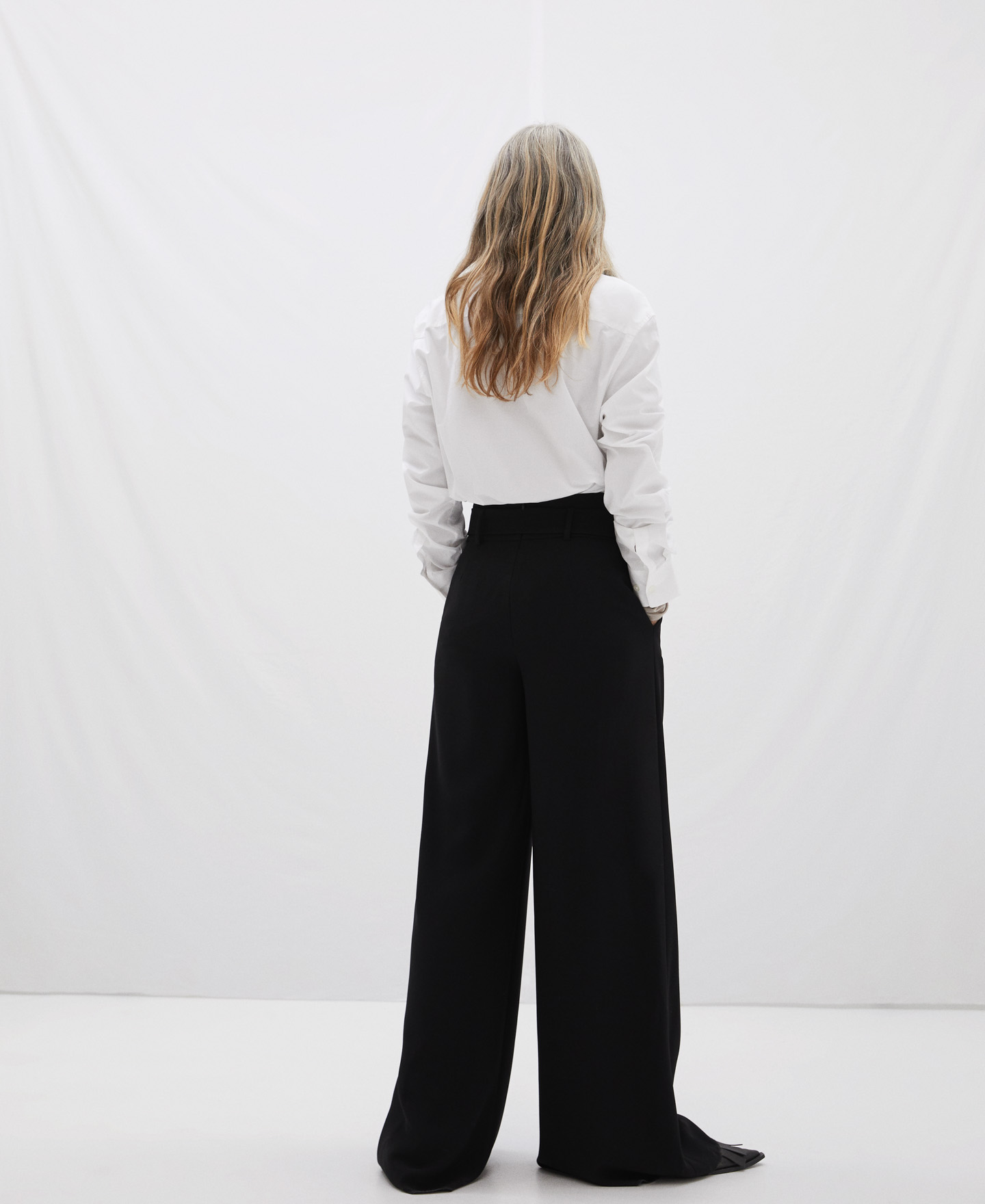 Palazzo trousers with belt image number 2