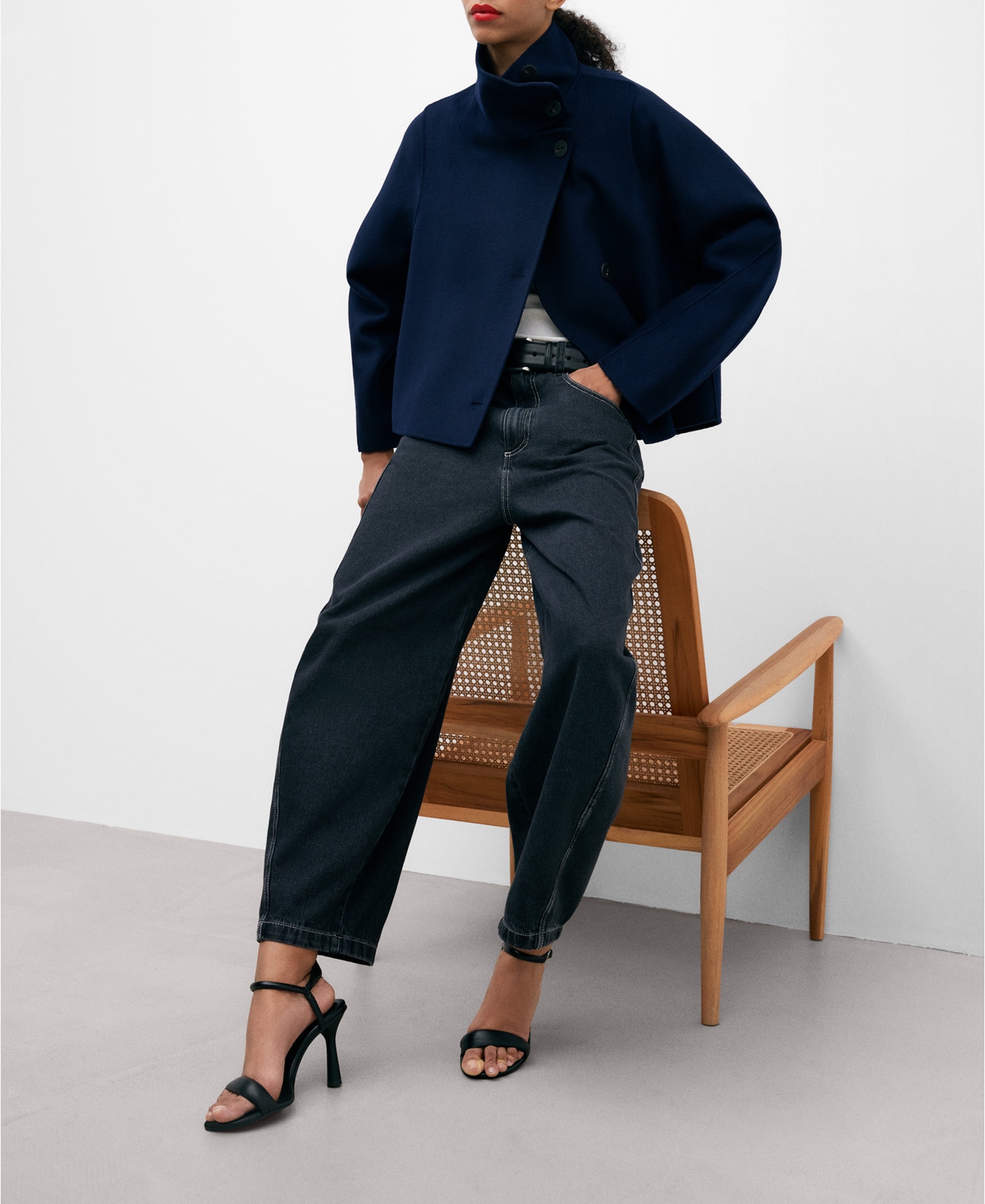 Chaqueta corta en tejido doble faz mujer image number 4