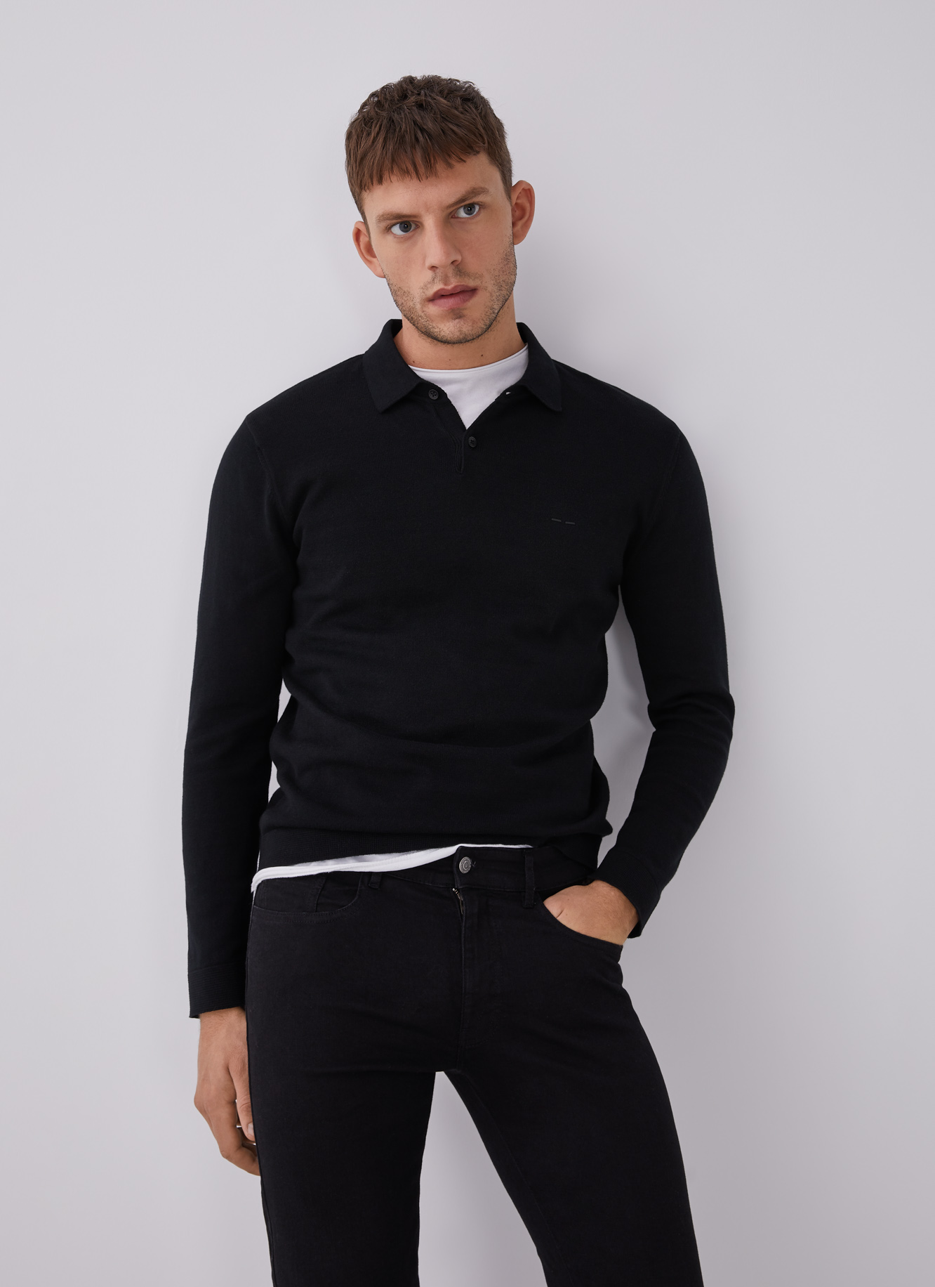 Stretch skinny black trousers image number 5