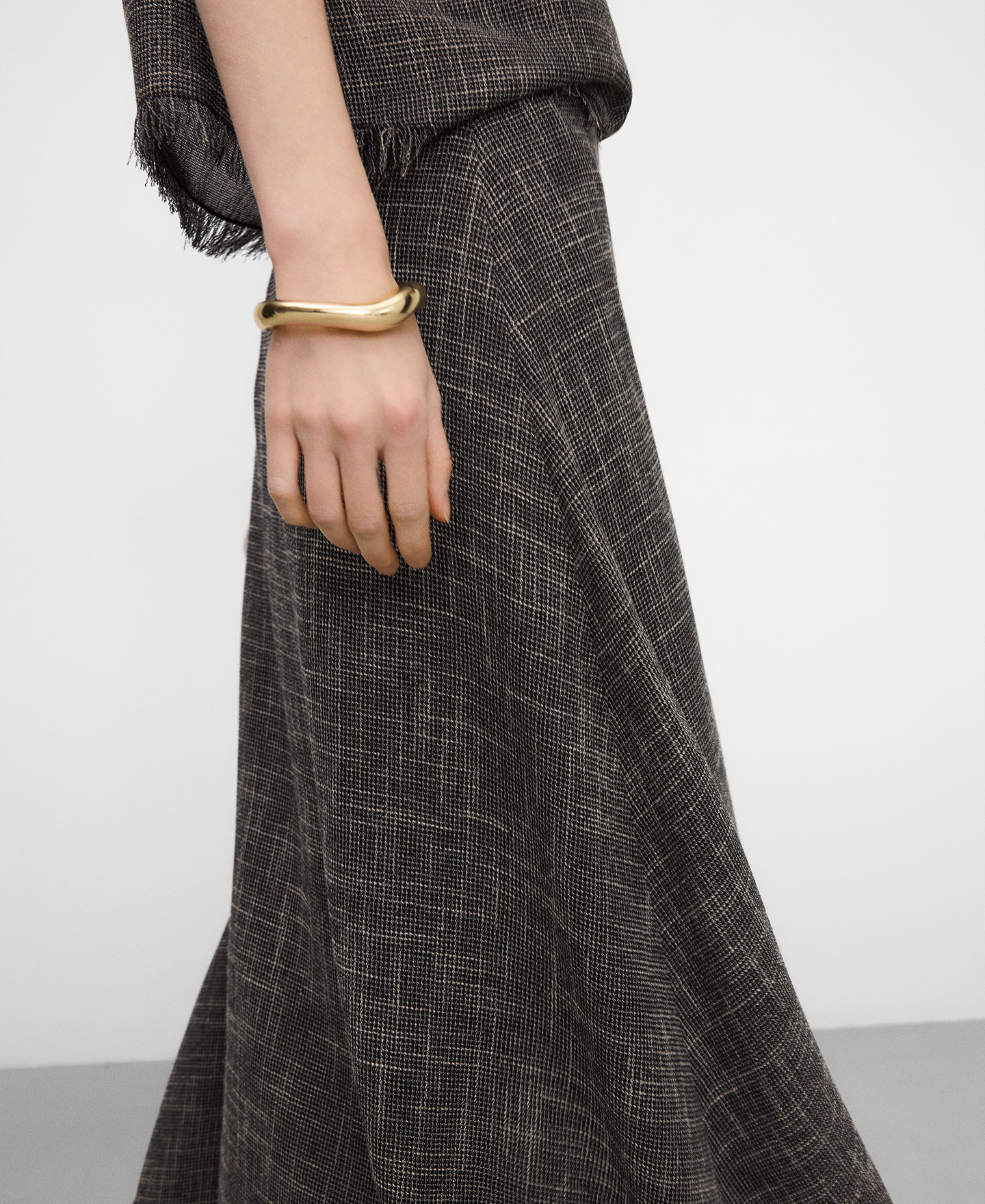 Falda midi desflecada image number 3