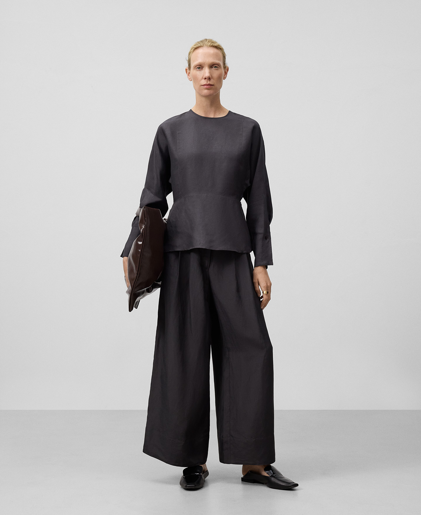 Blusa peplum lino y viscosa mujer image number 1