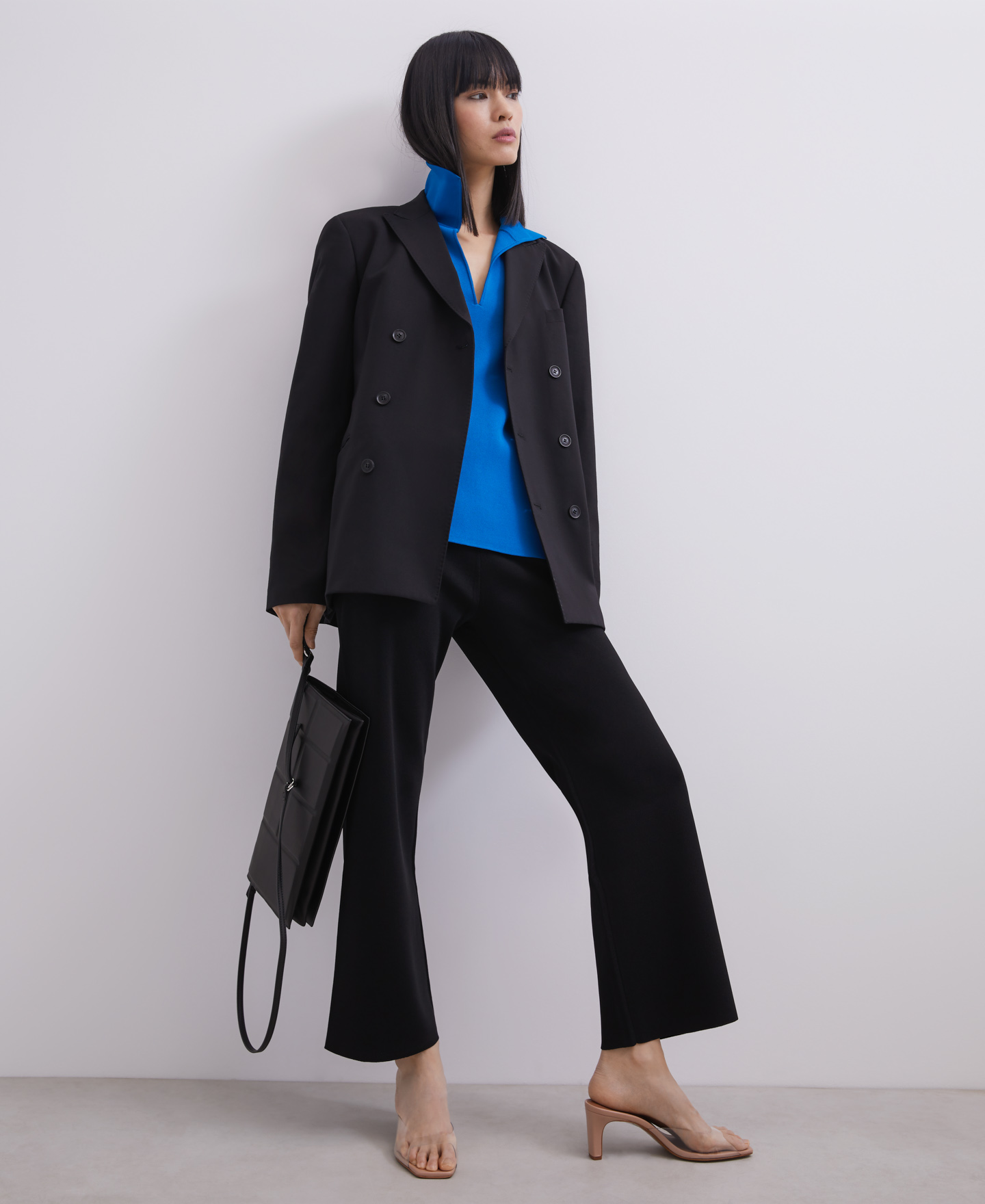 Double crossbody bag with geometric line image number 5