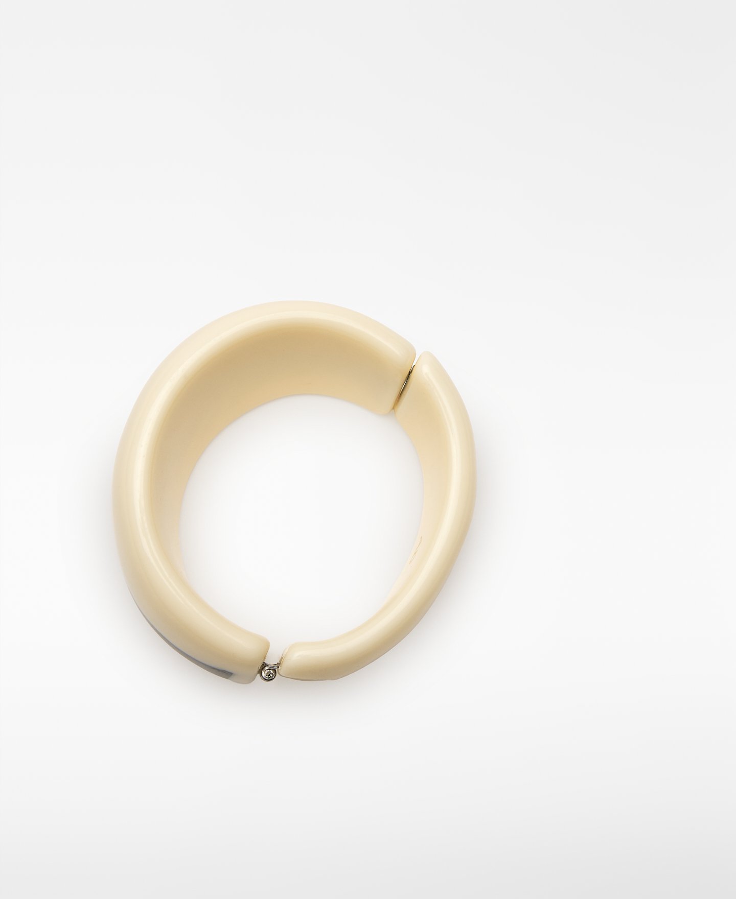 Two-tone resin rigid bracelet image number 1