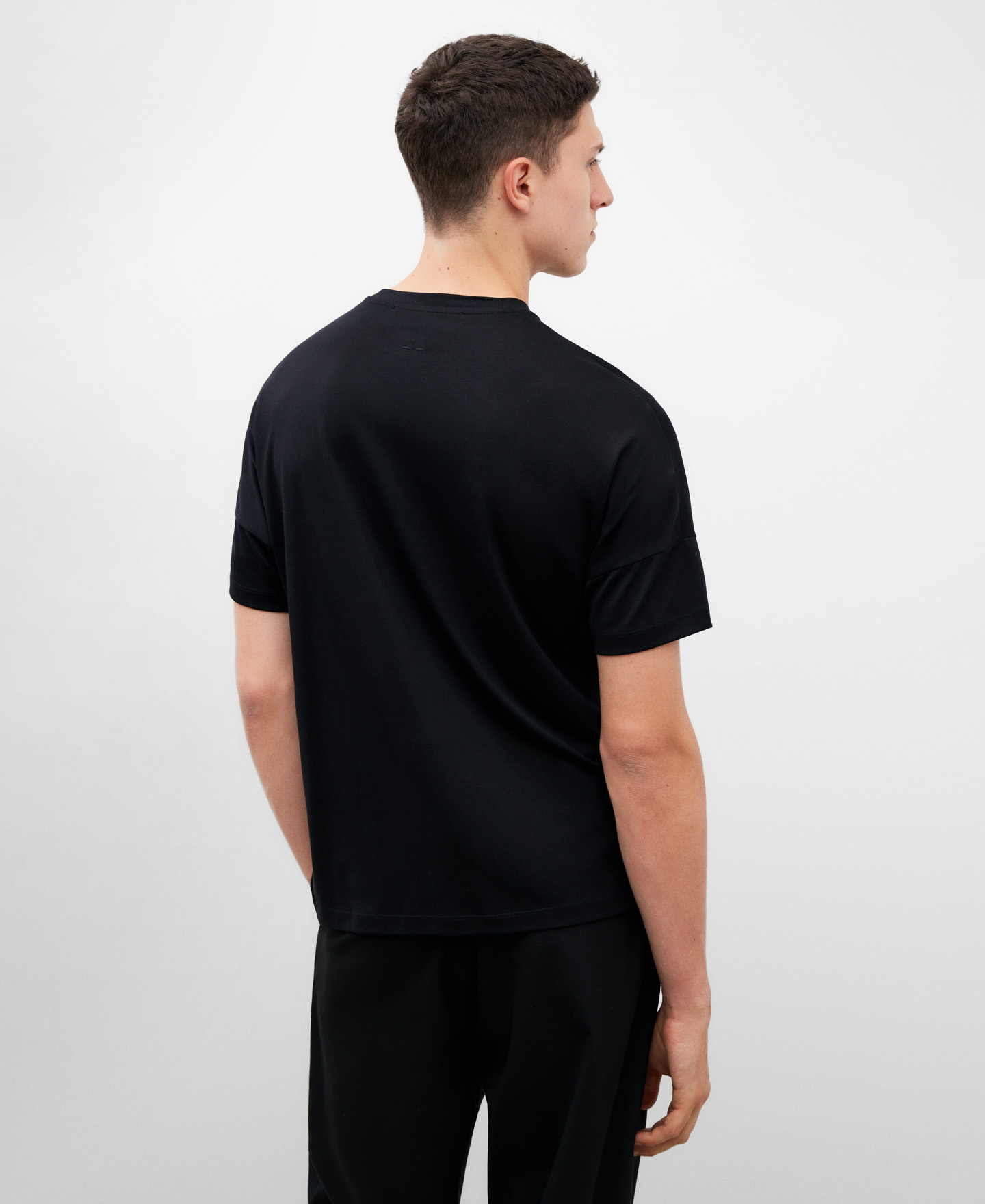 Black oversize drop-sleeve men's T-shirt image number 2